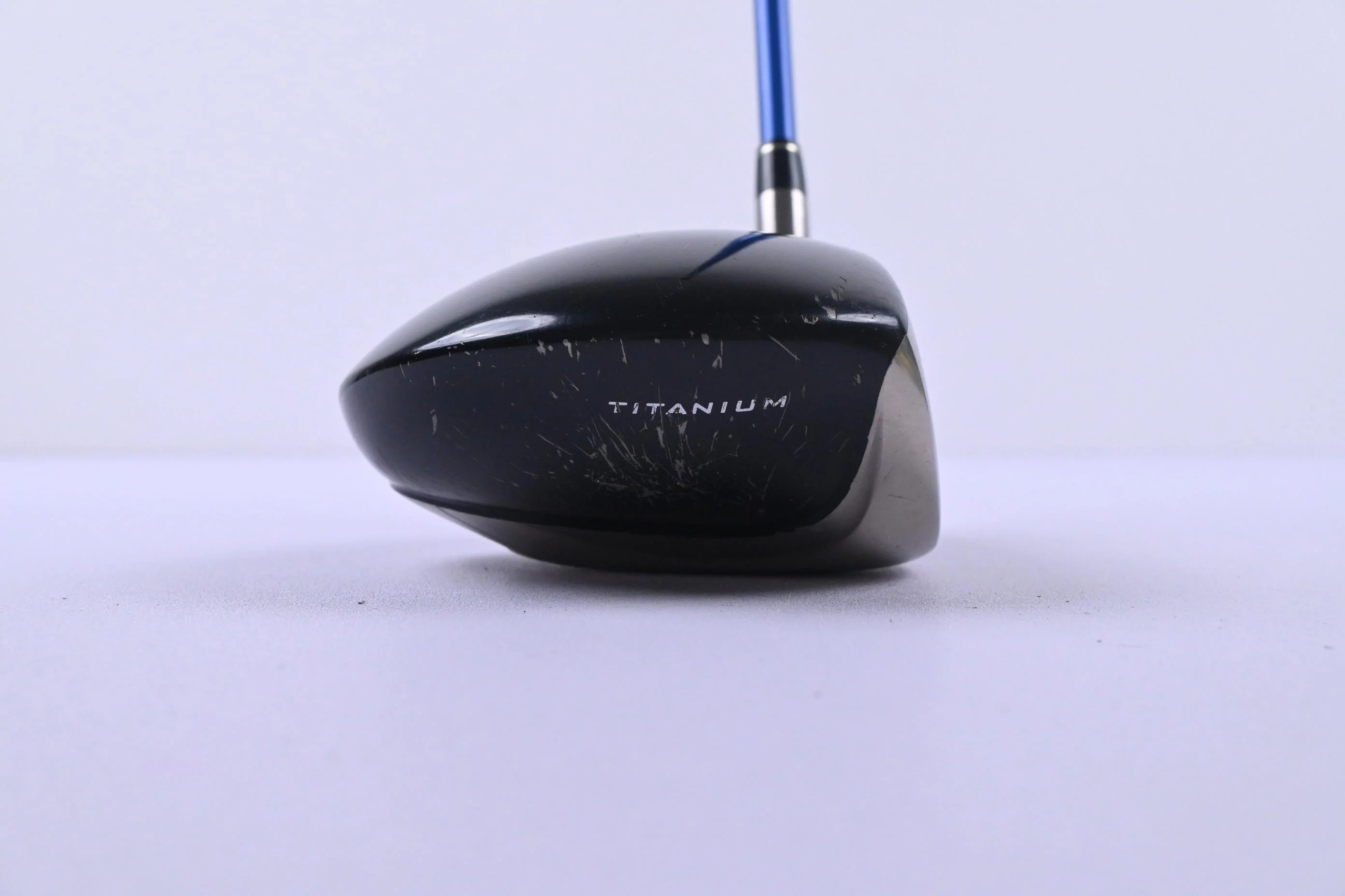 Taylormade R540 XD Driver / 10.5 Degree / Regular Flex Grafalloy Blue Shaft - Image 3