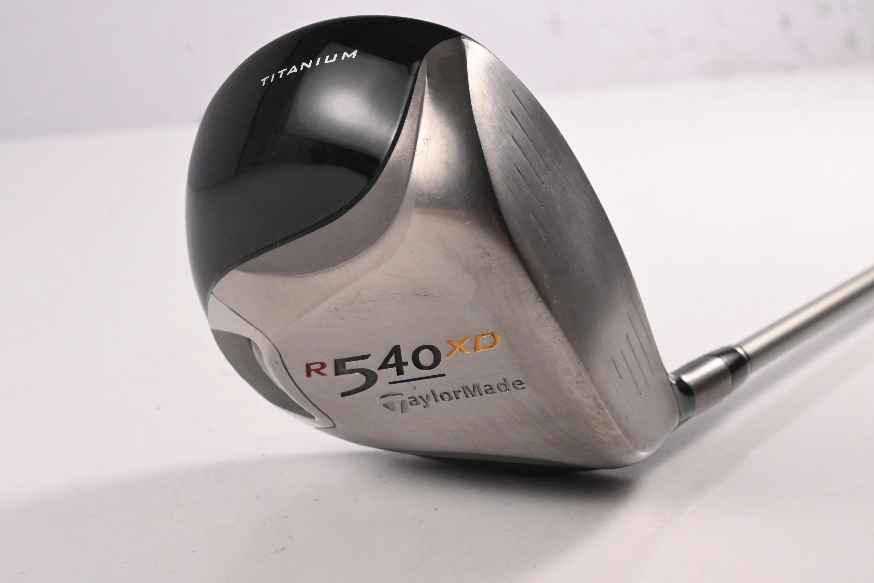 Taylormade R540 XD Driver / 10.5 Degree / Stiff Flex Fujikura Speeder TM-55