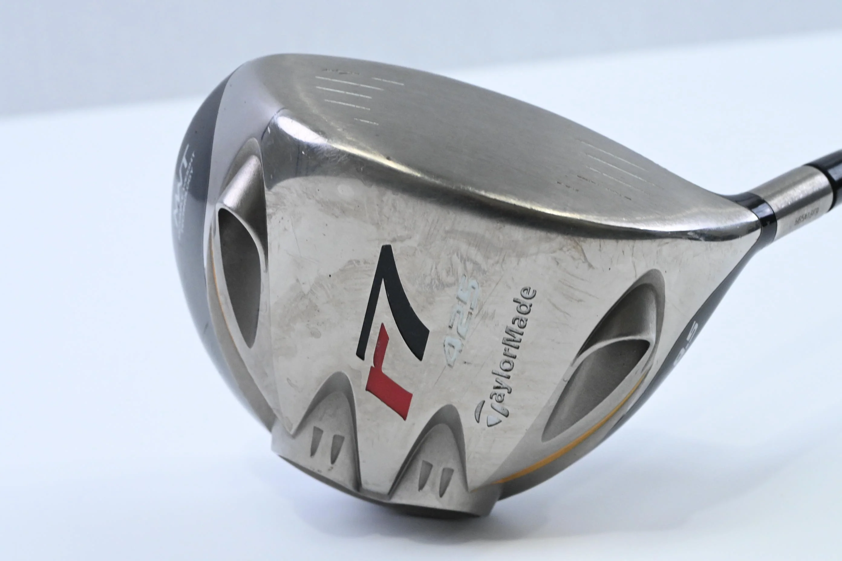 Taylormade R7 425 Driver / 9.5 Degree / Stiff Flex Fujikura Reax 65 Shaft - Image 2