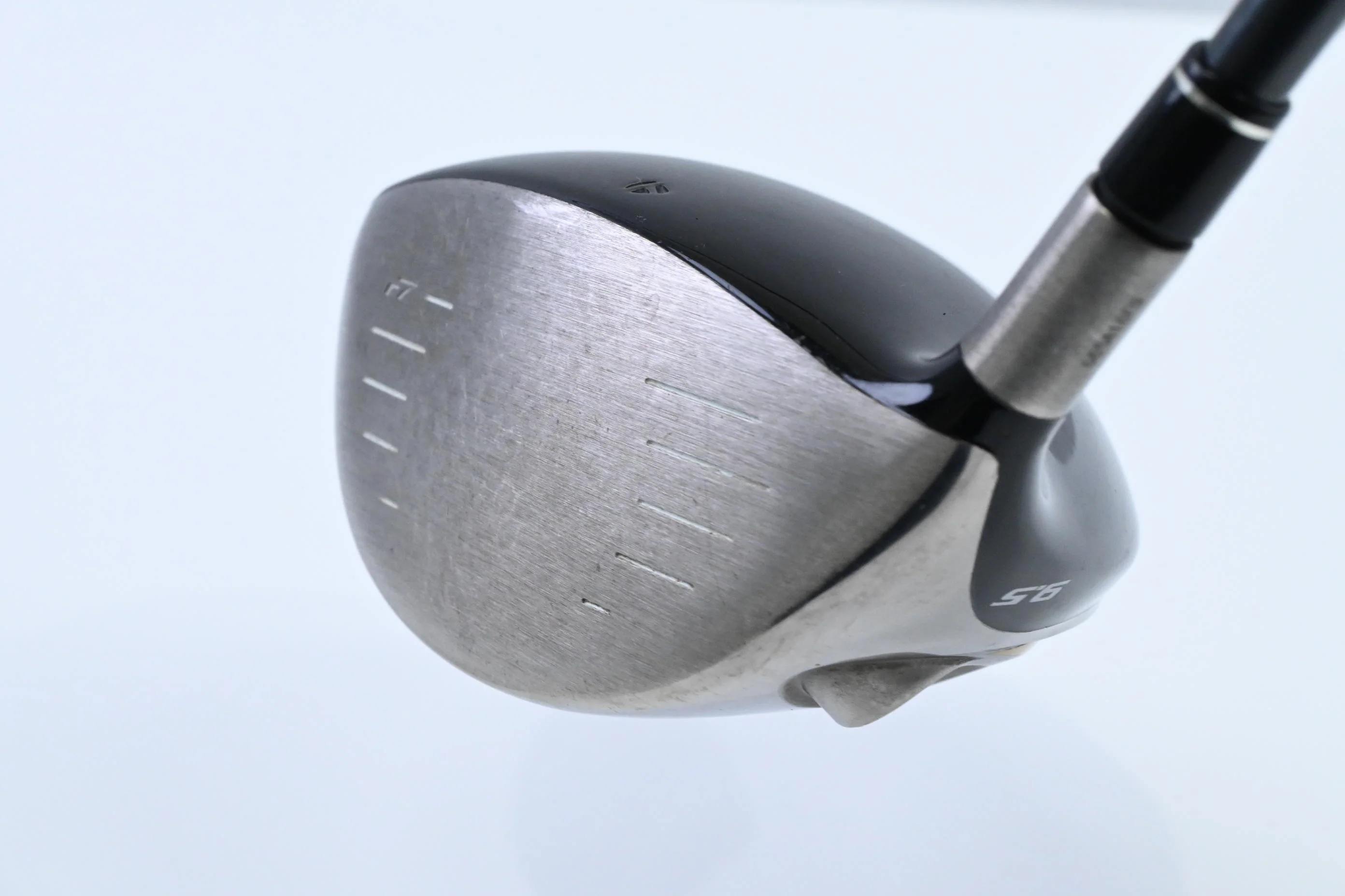 Taylormade R7 425 Driver / 9.5 Degree / Stiff Flex Fujikura Reax 65 Shaft - Image 4