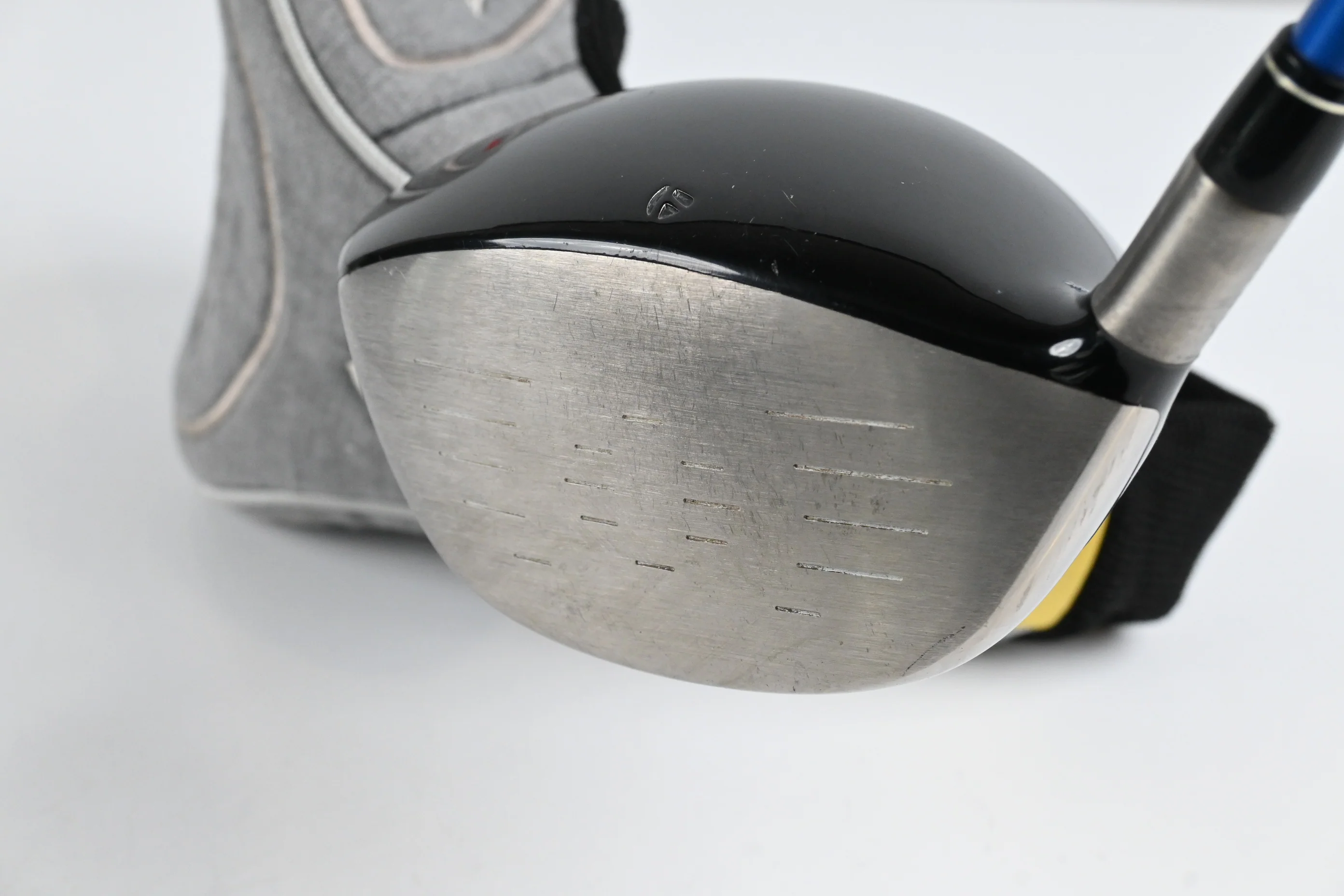 Taylormade R7 Limited Driver / 9.5 Degree / Stiff Flex Grafalloy Blue Shaft - Image 4