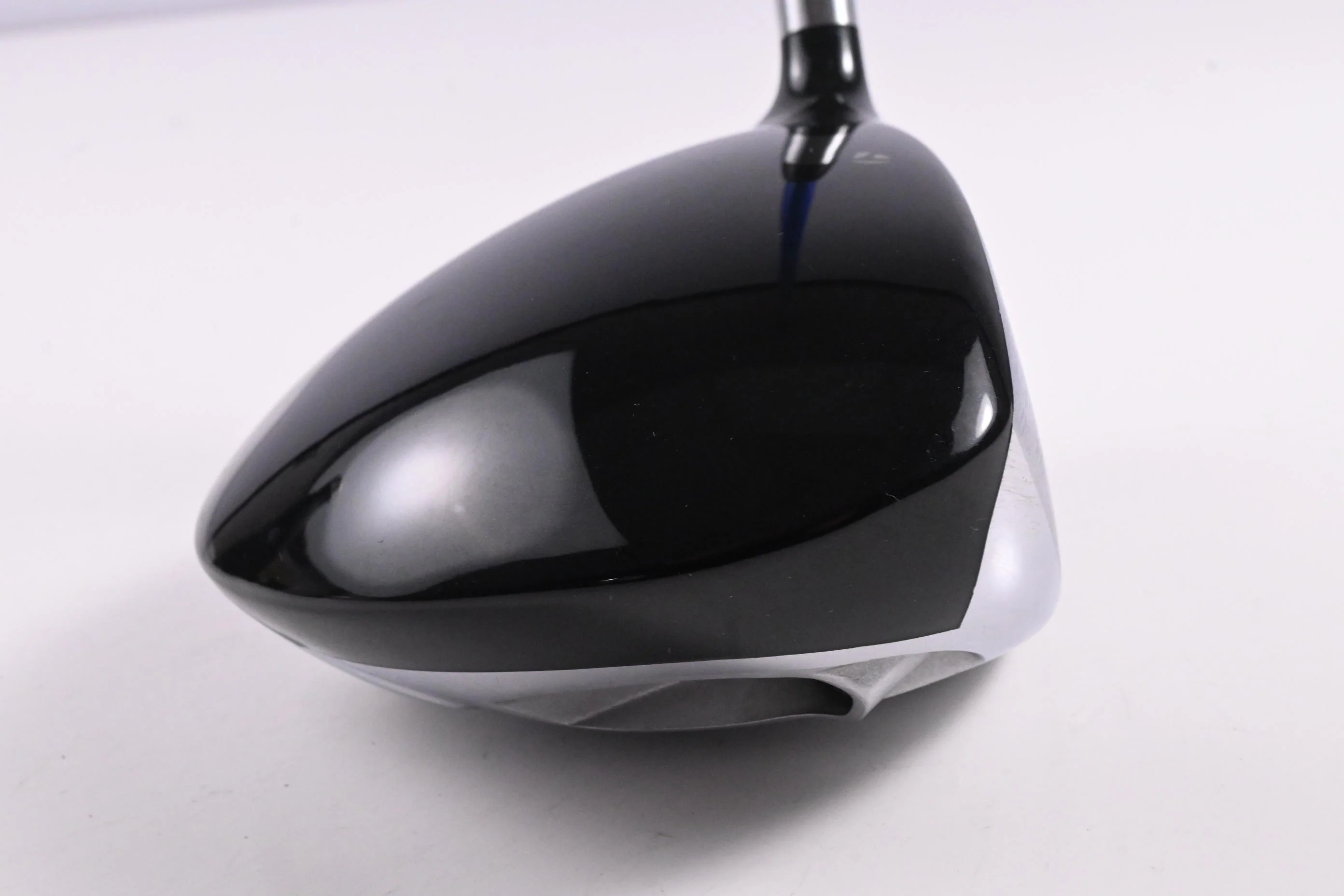 Taylormade R7 Limited Driver / 8.5 Degree / X-Flex Grafalloy Blue Shaft - Image 3