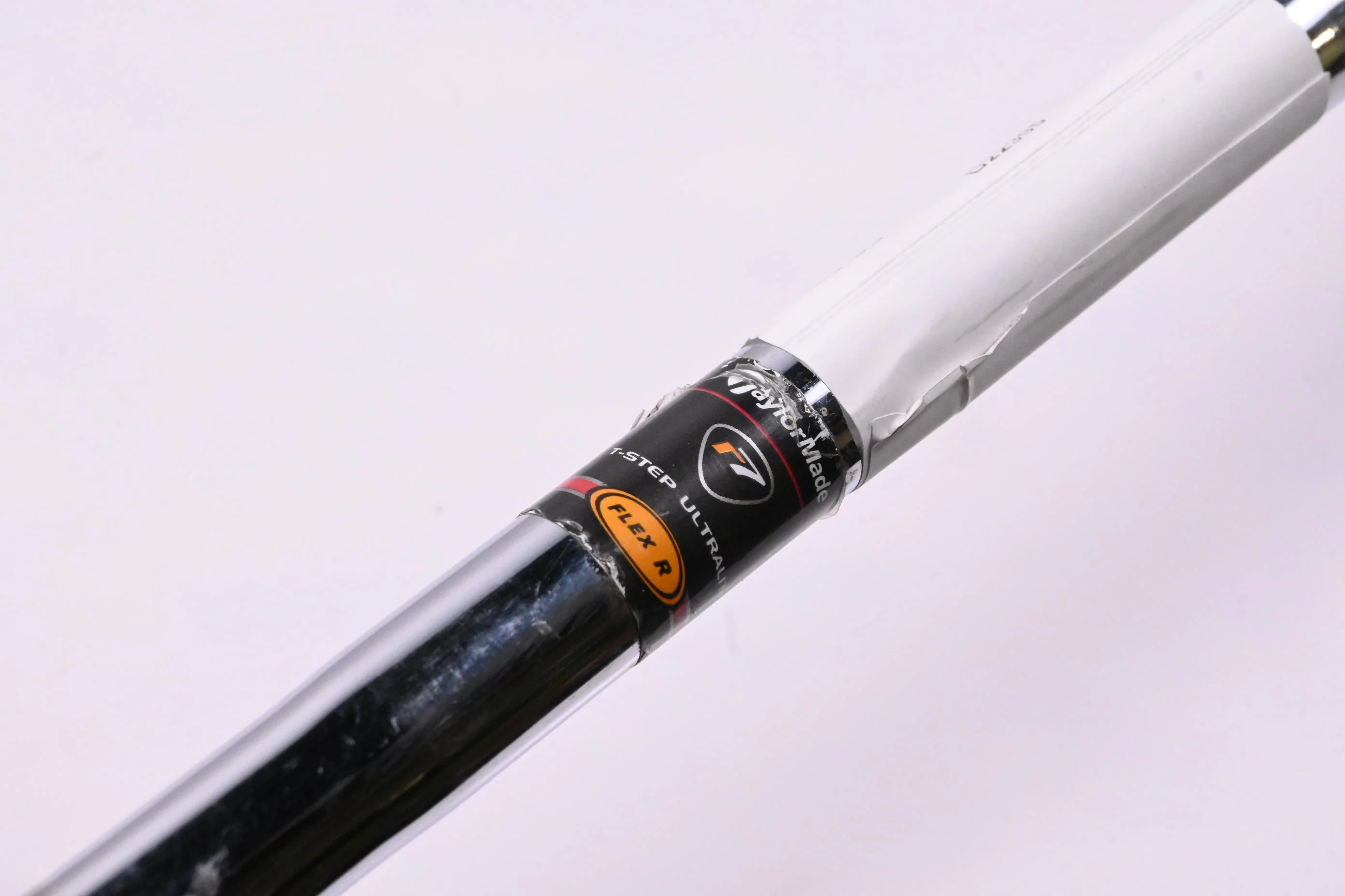 Taylormade R7 #4 Iron / 22 Degree / Regular Flex Tayloramde Steel Shaft - Image 4