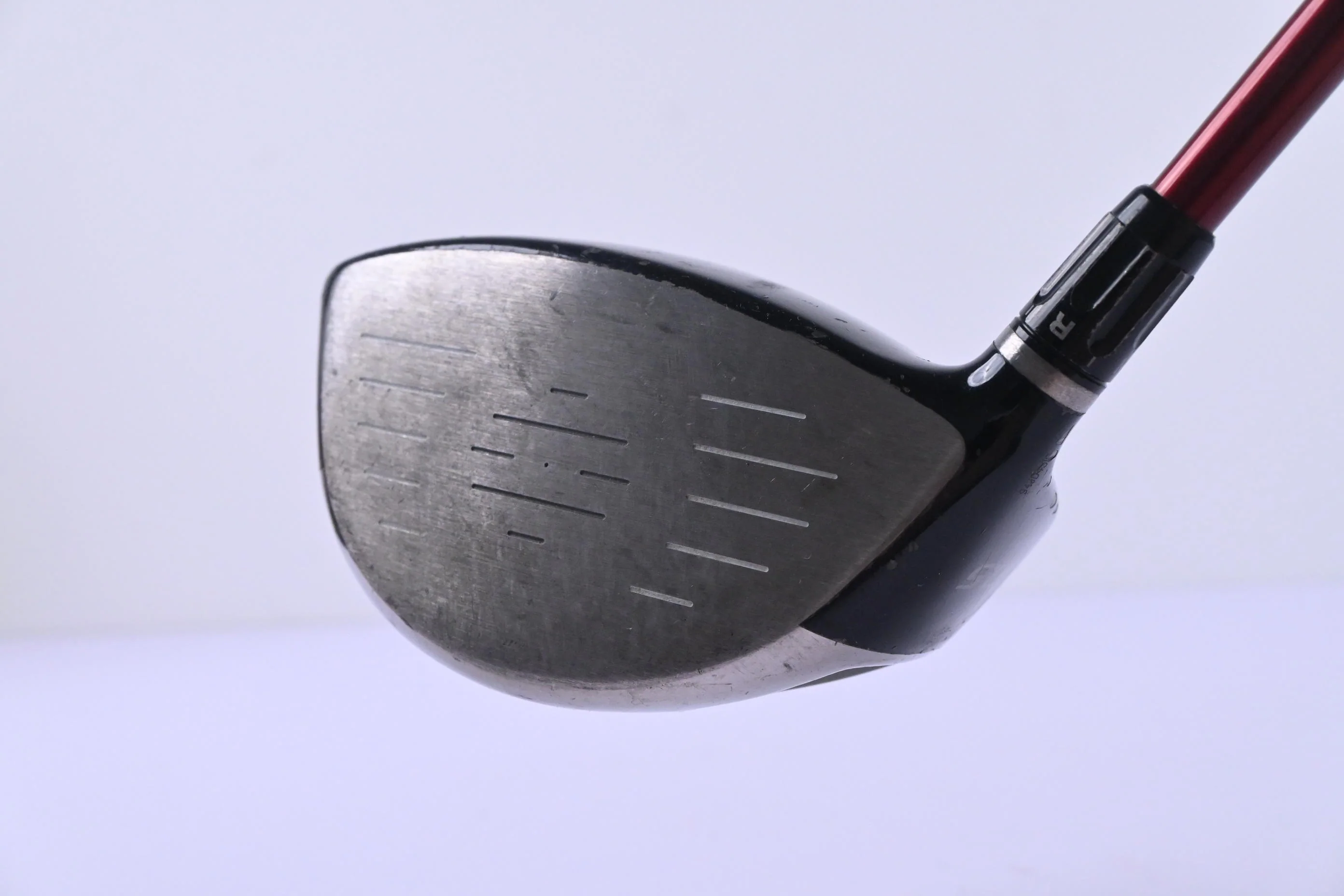 Taylormade R9 460 Driver / 10.5 Degree / Regular Flex Aldila REAX 60 Shaft - Image 4
