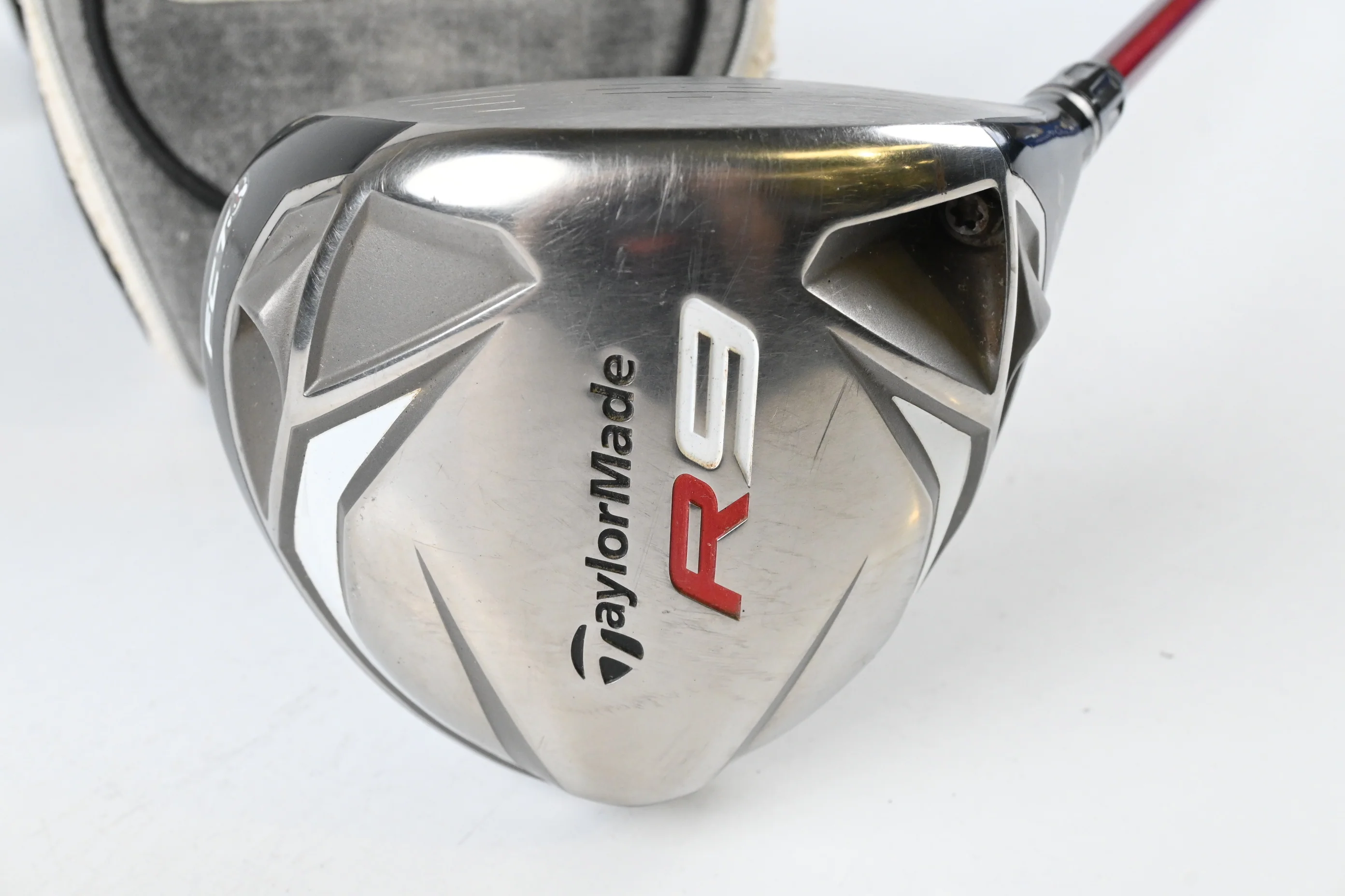 Taylormade R9 Driver / 9.5 Degree / Regular Flex Fujikura Motore 65 Shaft - Image 2