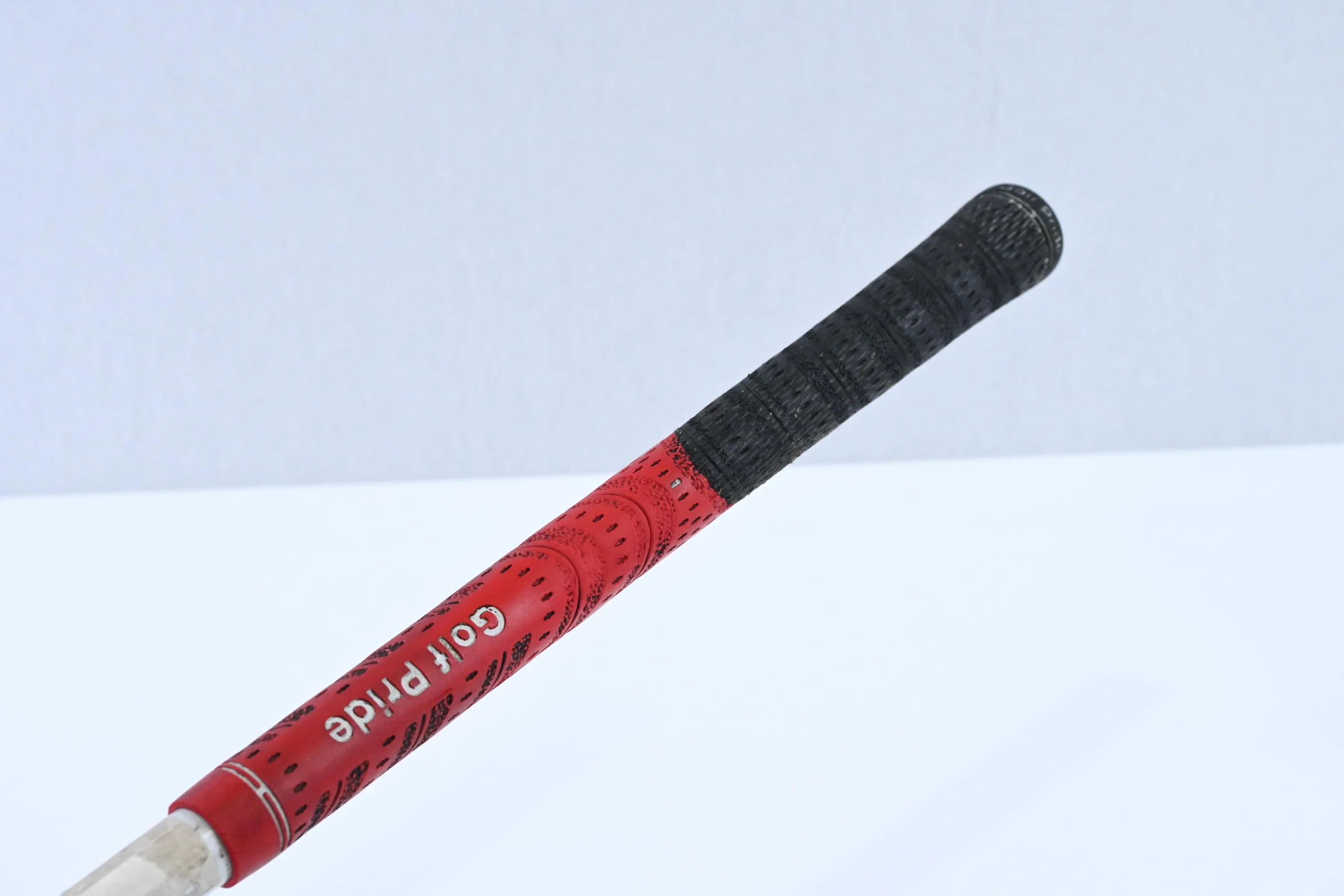 Left Hand Taylormade R9 Driver / 10.5 Degree / Regular Flex Fujikura Motore 65 - Image 9