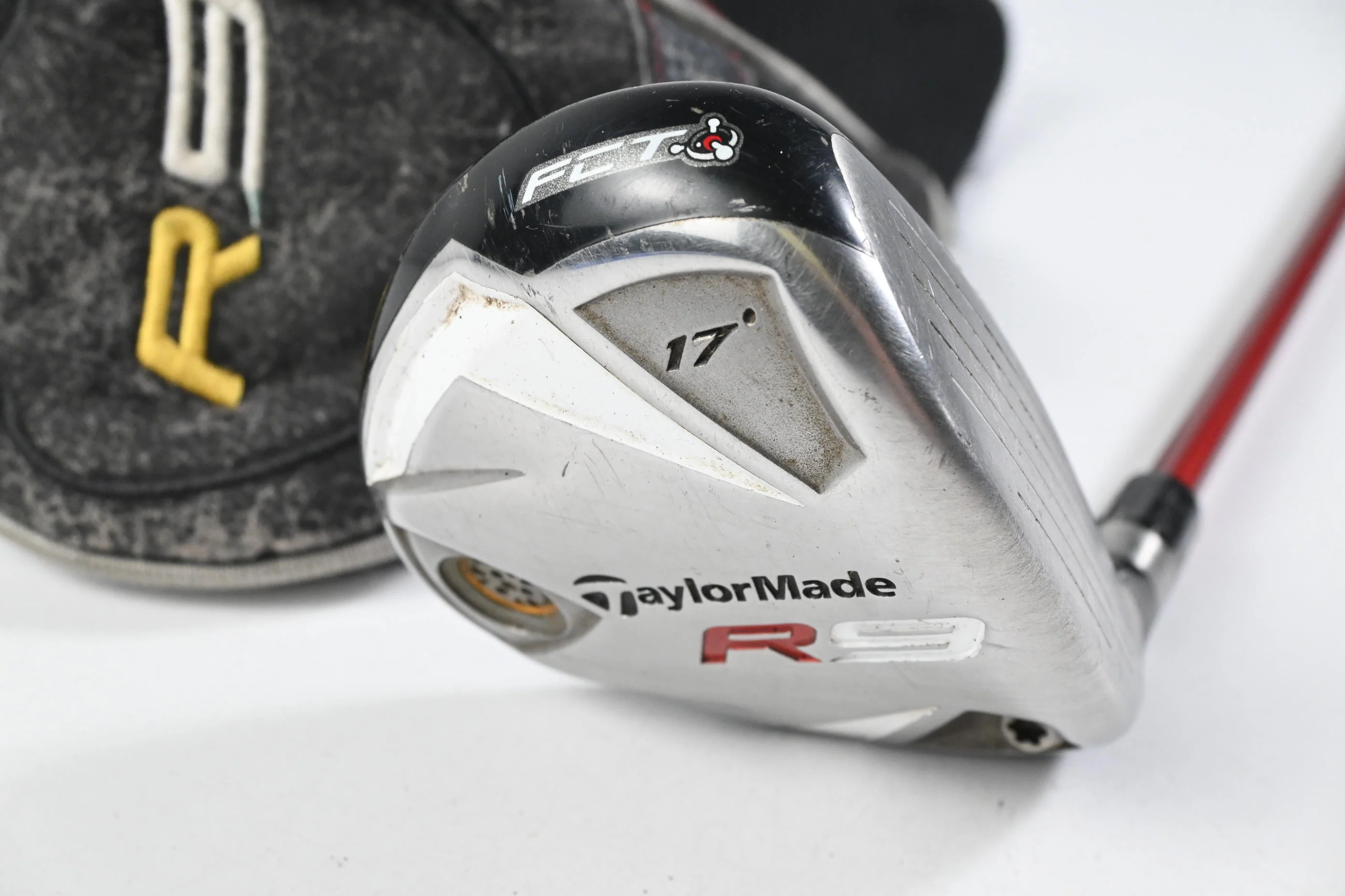 Taylormade R9 #4 Wood / 17 Degree / Regular Flex Fujikura Motore 65 Shaft