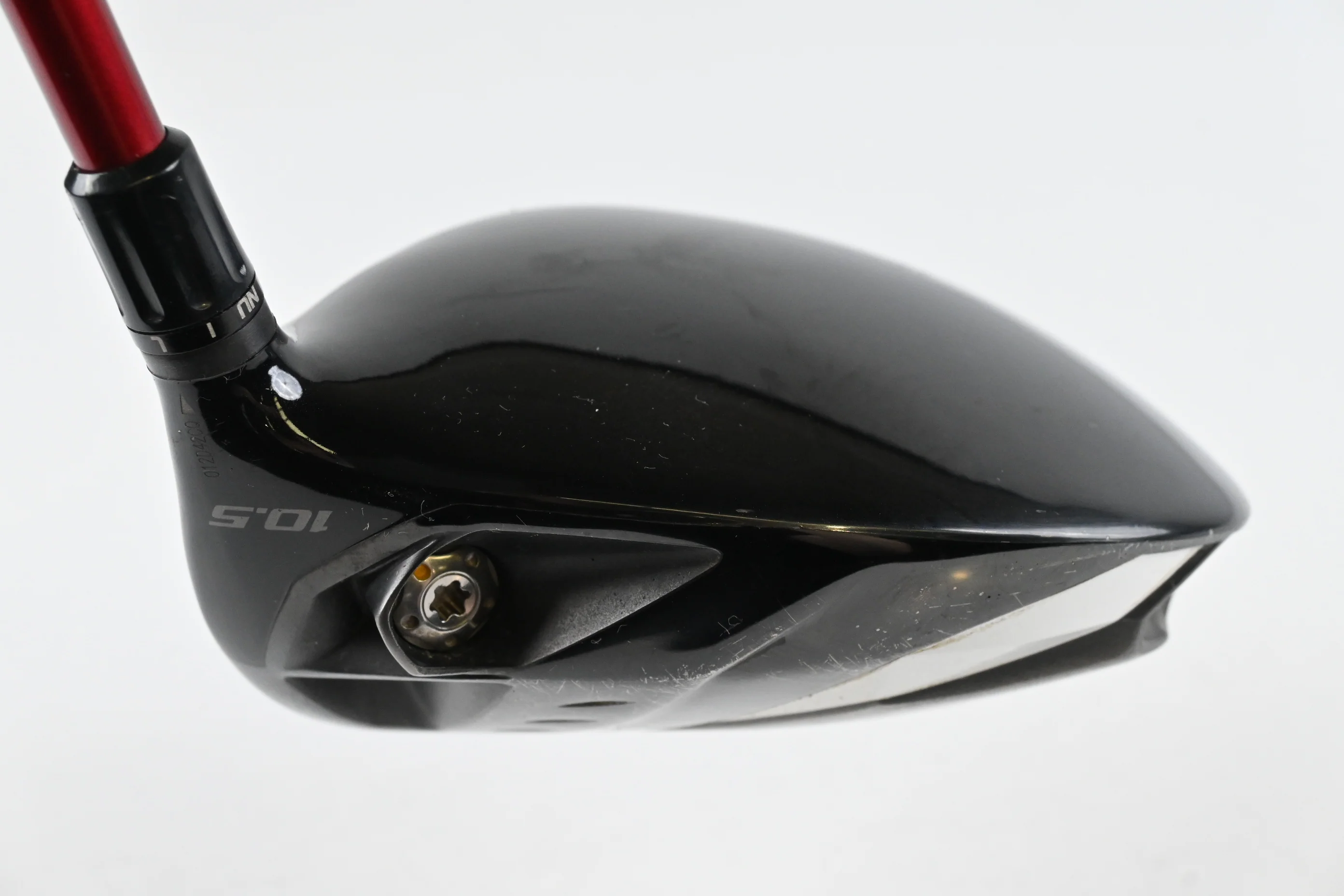 Taylormade R9 Supertri Driver / 10.5 Degree / Regular Flex Fujikura Motore 60 Shaft - Image 5