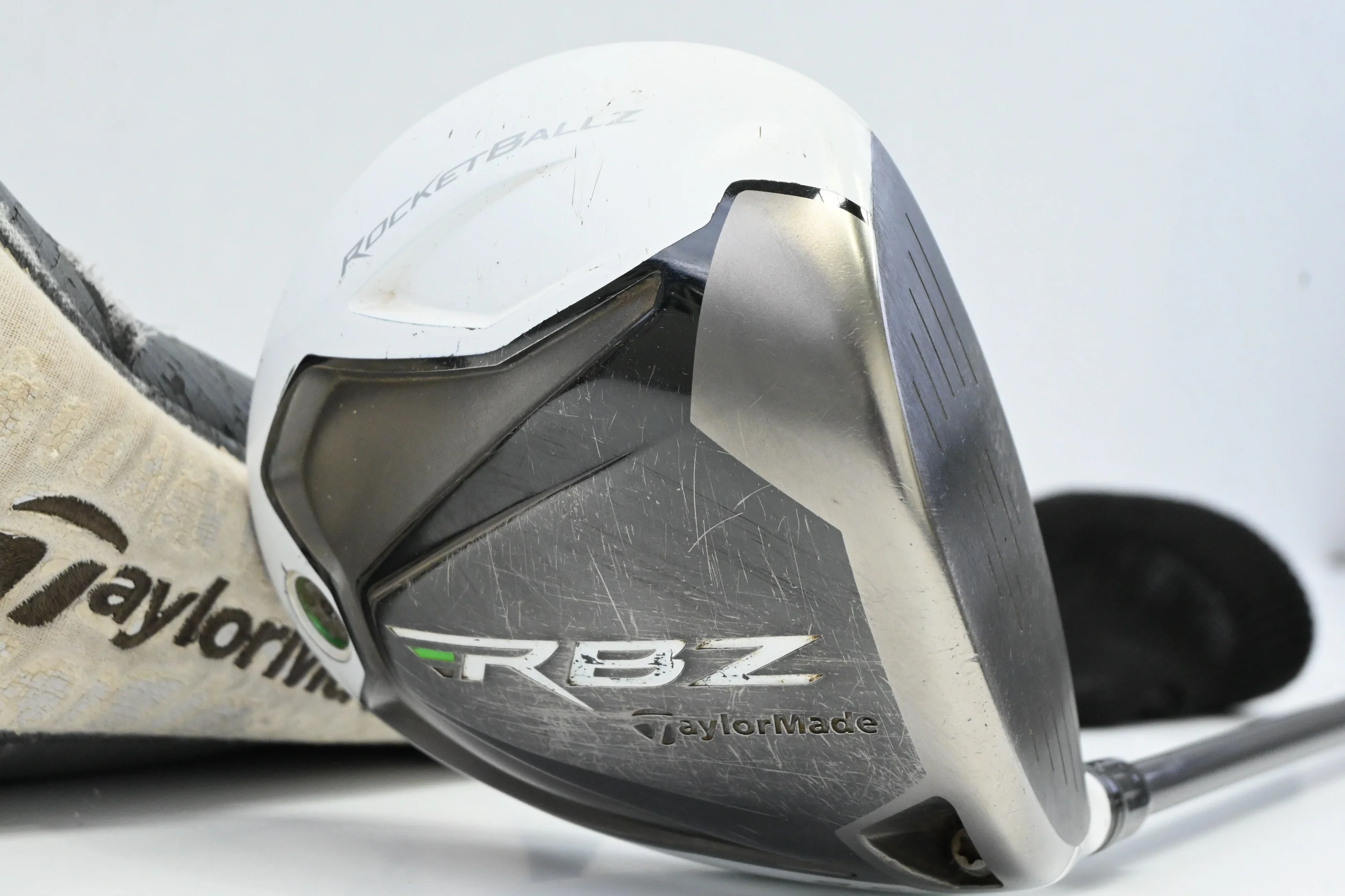 Taylormade RBZ Driver / 9.5 Degree / Regular Flex Matrix Ozilk RBZ Shaft