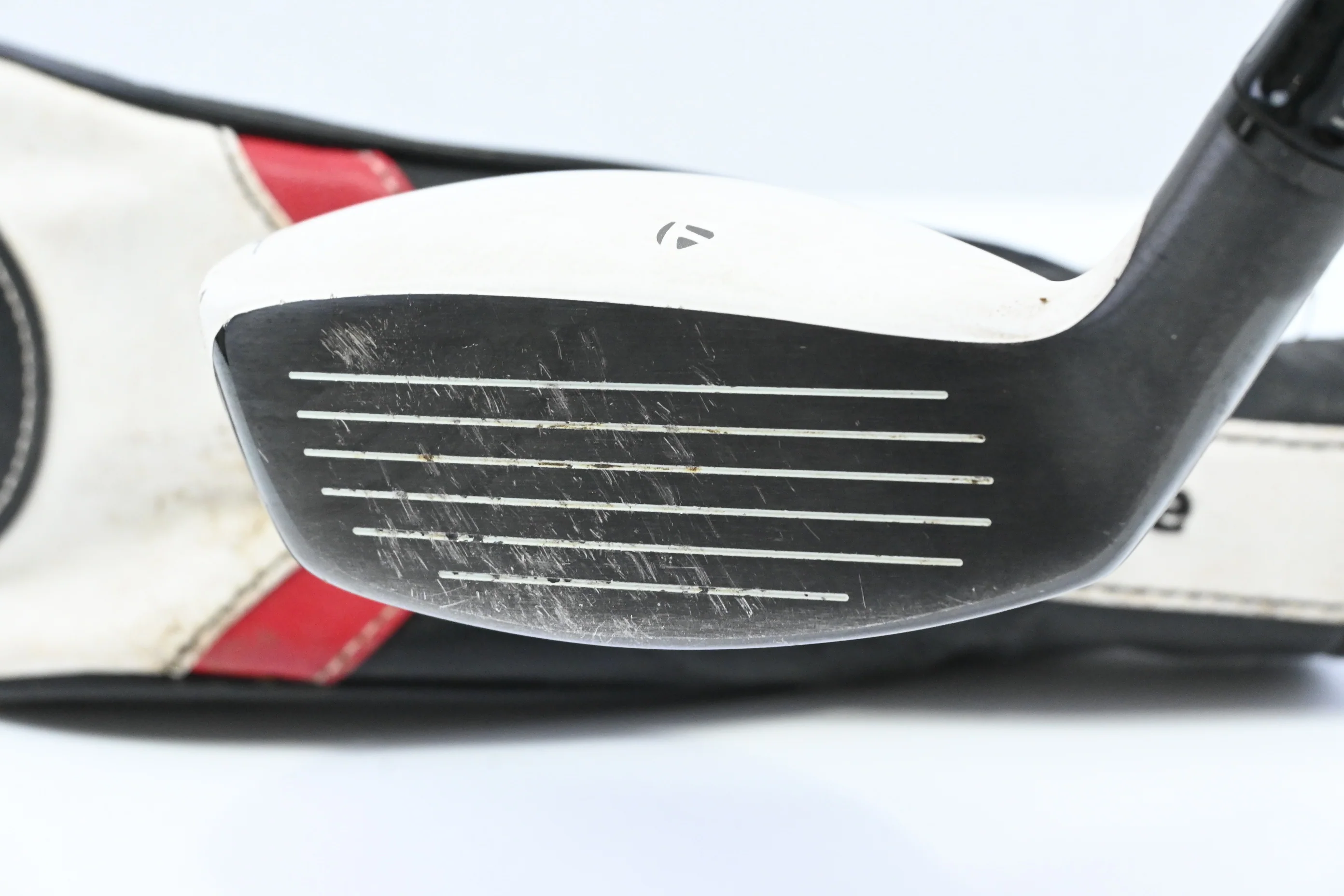 Taylormade Rescue 11 #4 Hybrid / 21 Degree / Regular Flex Aldila RIP 65 Shaft - Image 4