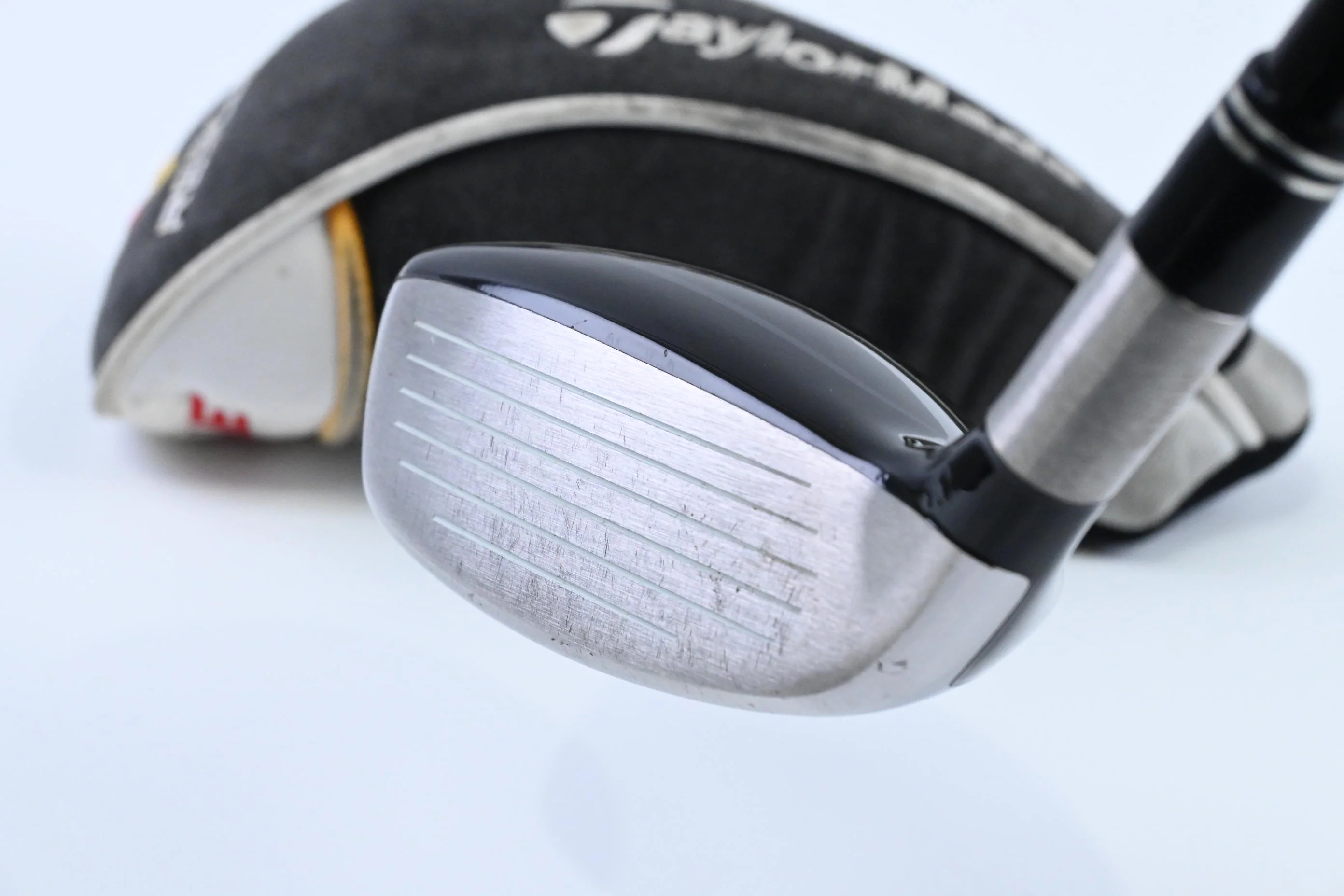 Taylormade Rescue 2009 #3 Hybrid / 19 Degree / Stiff Flex Aldila Reax 65 Shaft - Image 4
