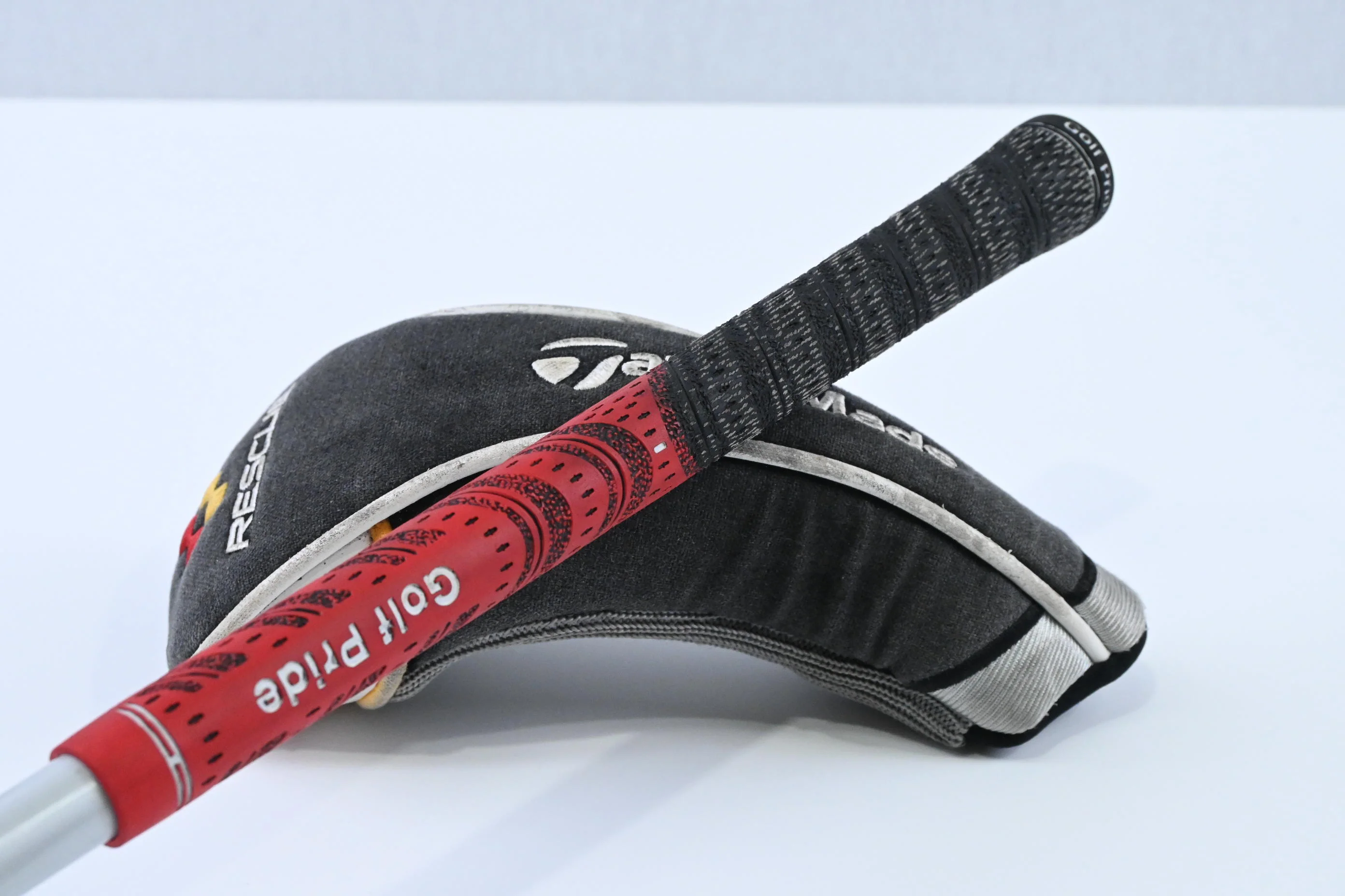 Taylormade Rescue 2009 #3 Hybrid / 19 Degree / Stiff Flex Aldila Reax 65 Shaft - Image 8