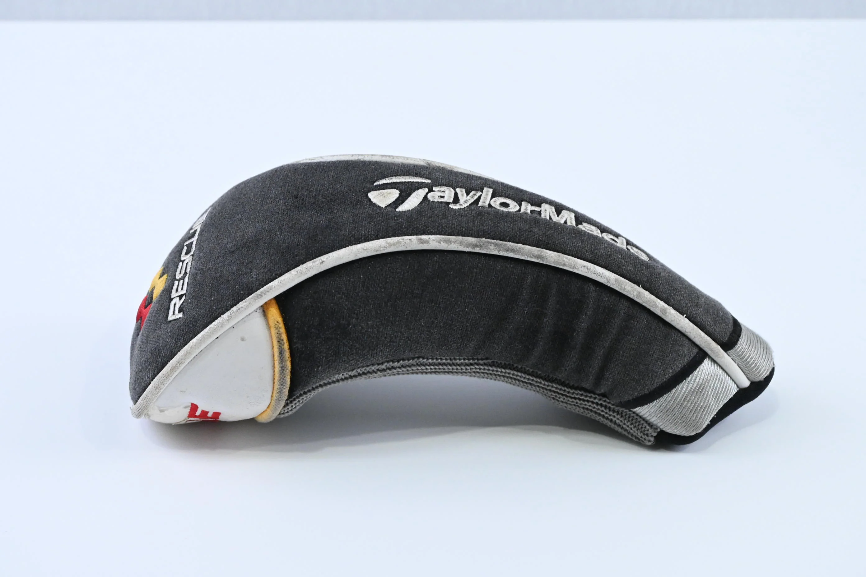 Taylormade Rescue 2009 #3 Hybrid / 19 Degree / Stiff Flex Aldila Reax 65 Shaft - Image 9