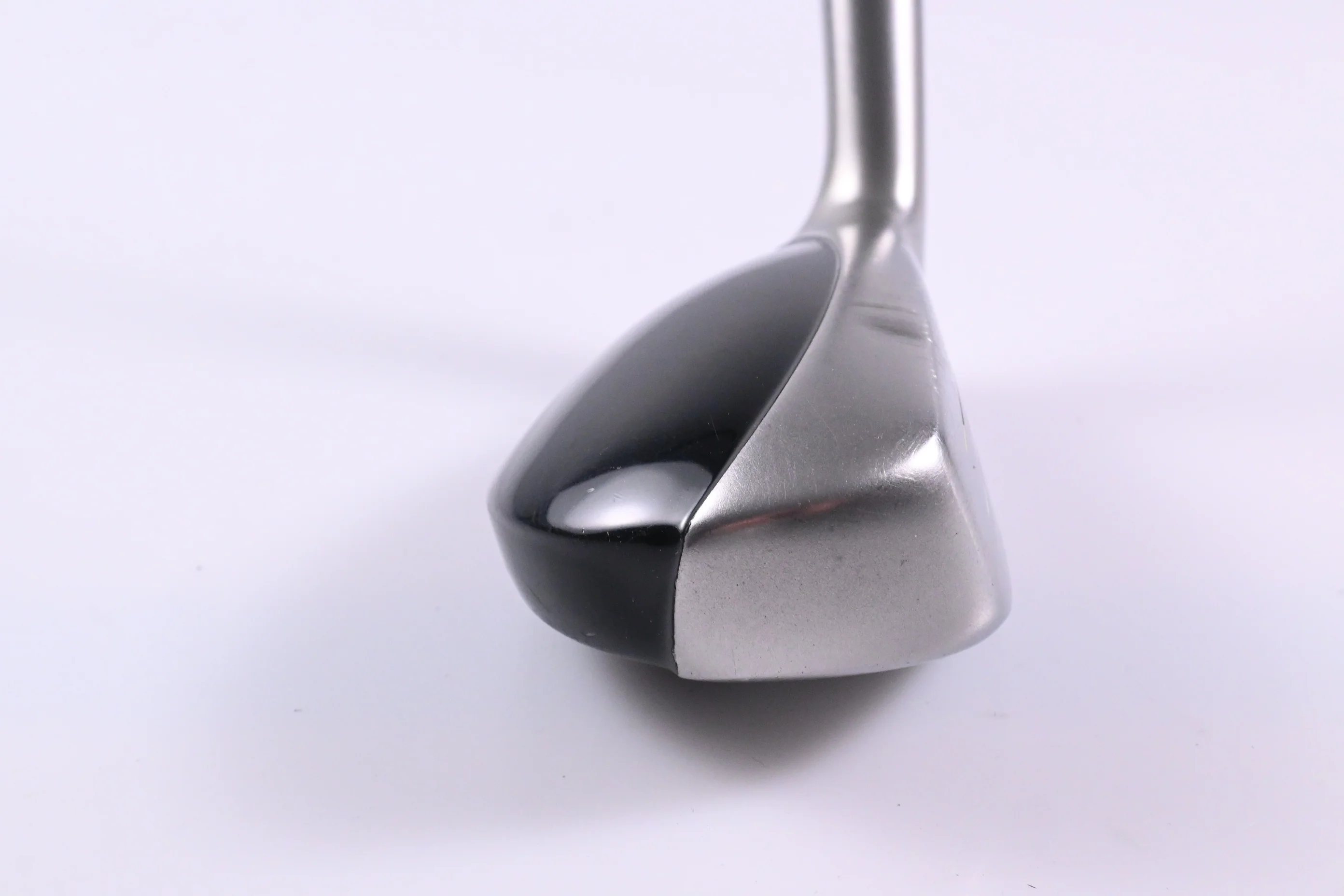 Taylormade Rescue Mid #2 Hybrid / 17 Degree / Regular Flex Ultralite Shaft - Image 3