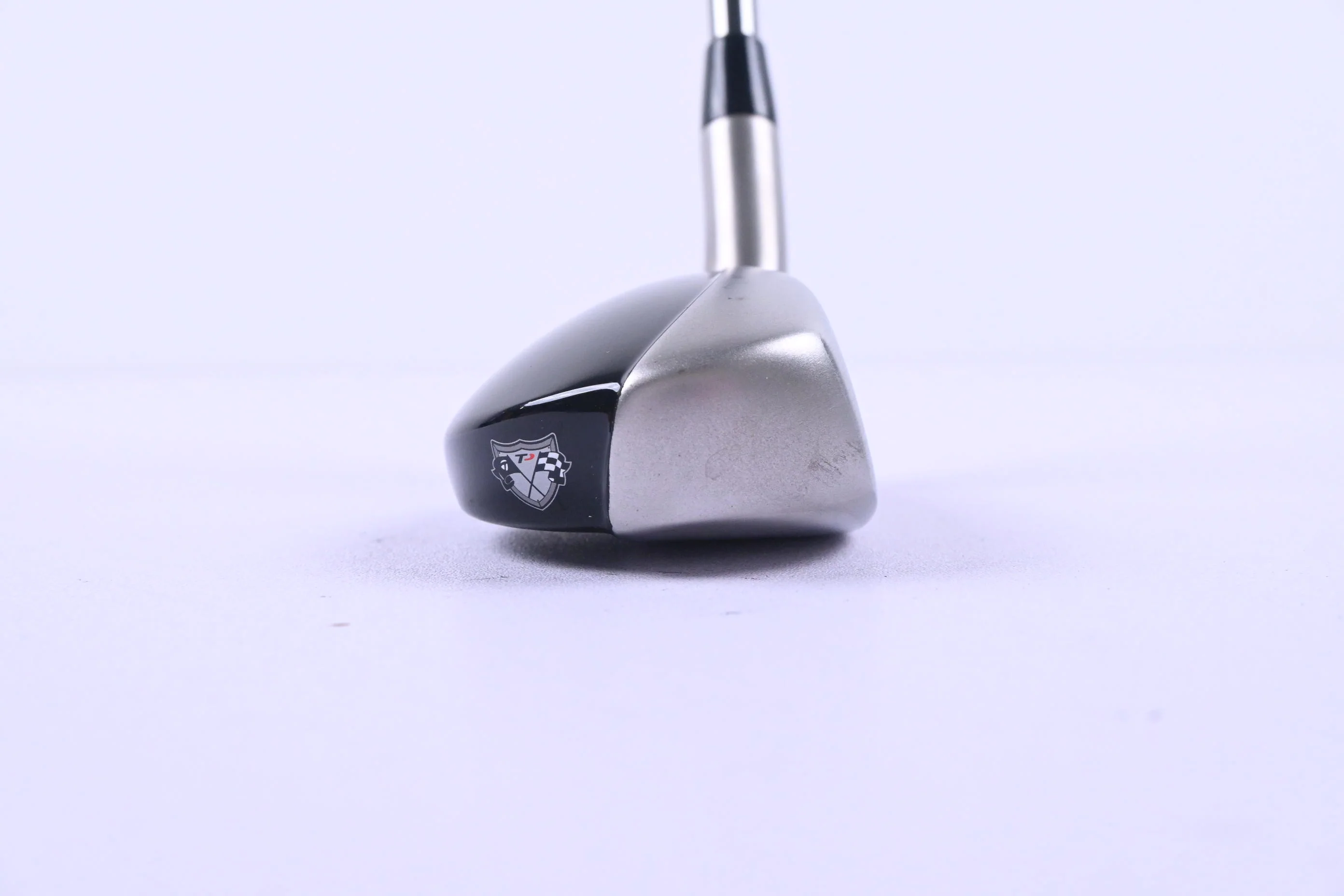 Taylormade Rescue Mid #2 Hybrid / 16 Degree / Stiff Flex Fujikura Vista Pro 90 - Image 3