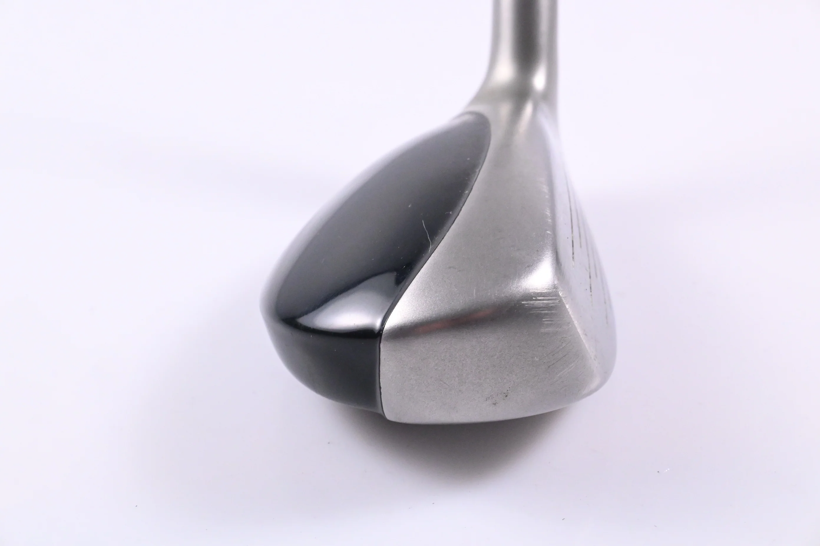 Taylormade Rescue Mid #4 Hybrid / 22 Degree / Regular Flex Ultralite Shaft - Image 3