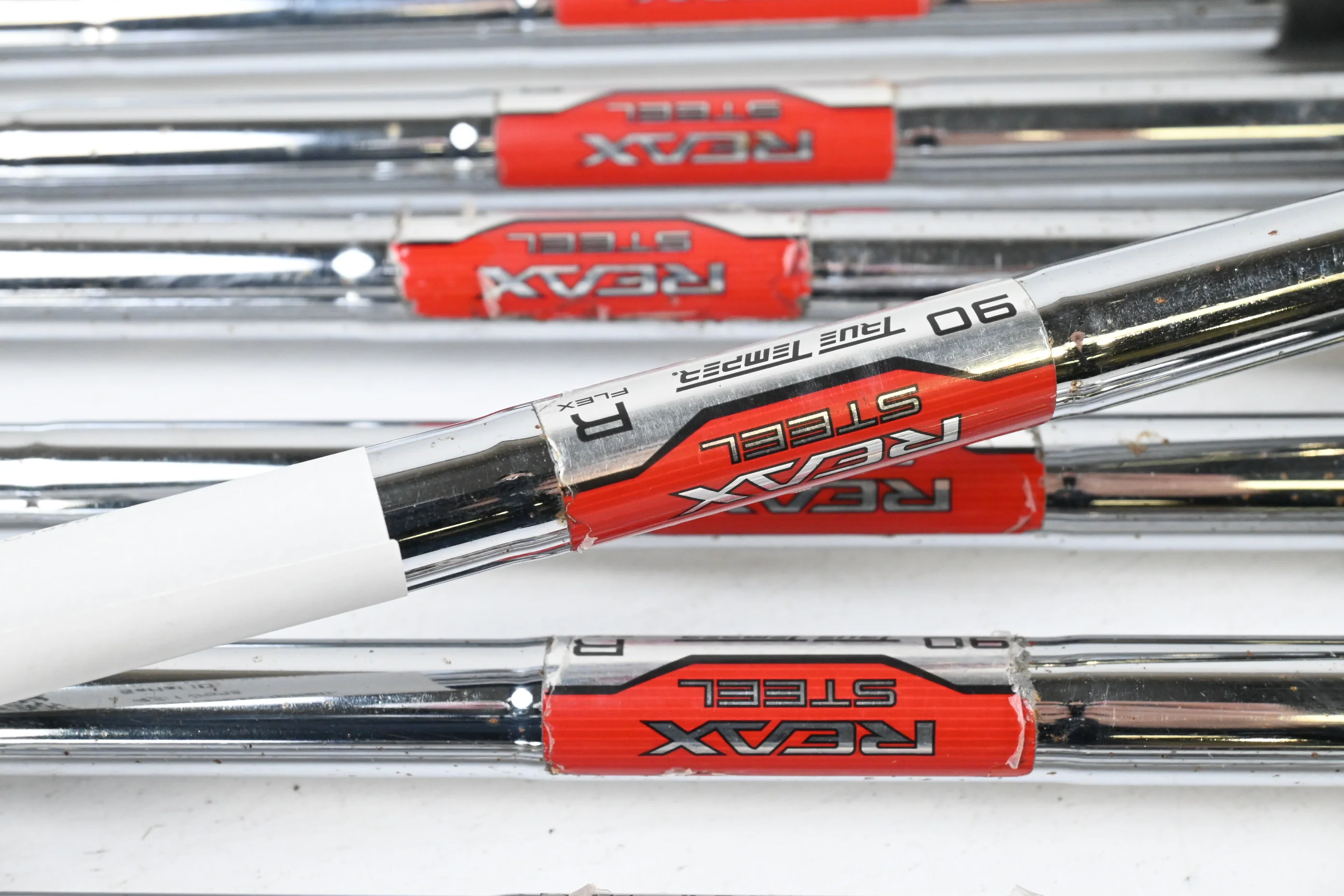 Taylormade RSi1 Irons / 5-PW+SW / Regular Flex REAX Steel 90 Shafts - Image 5