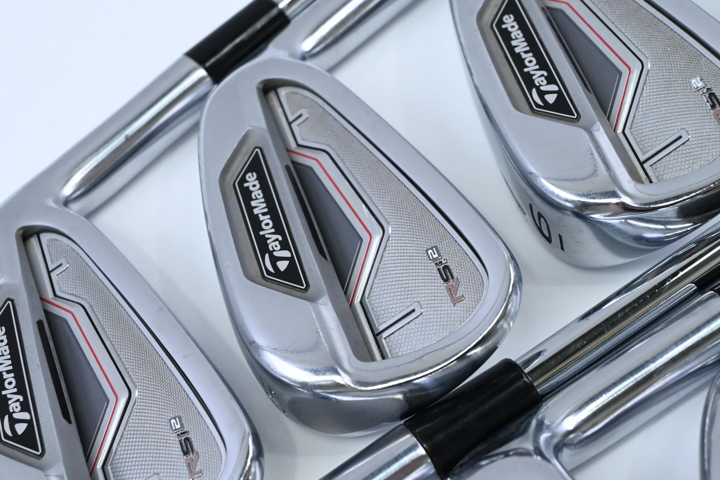 Taylormade RSi2 Irons / 4-PW+SW / Regular Flex KBS Tour 105 Shafts