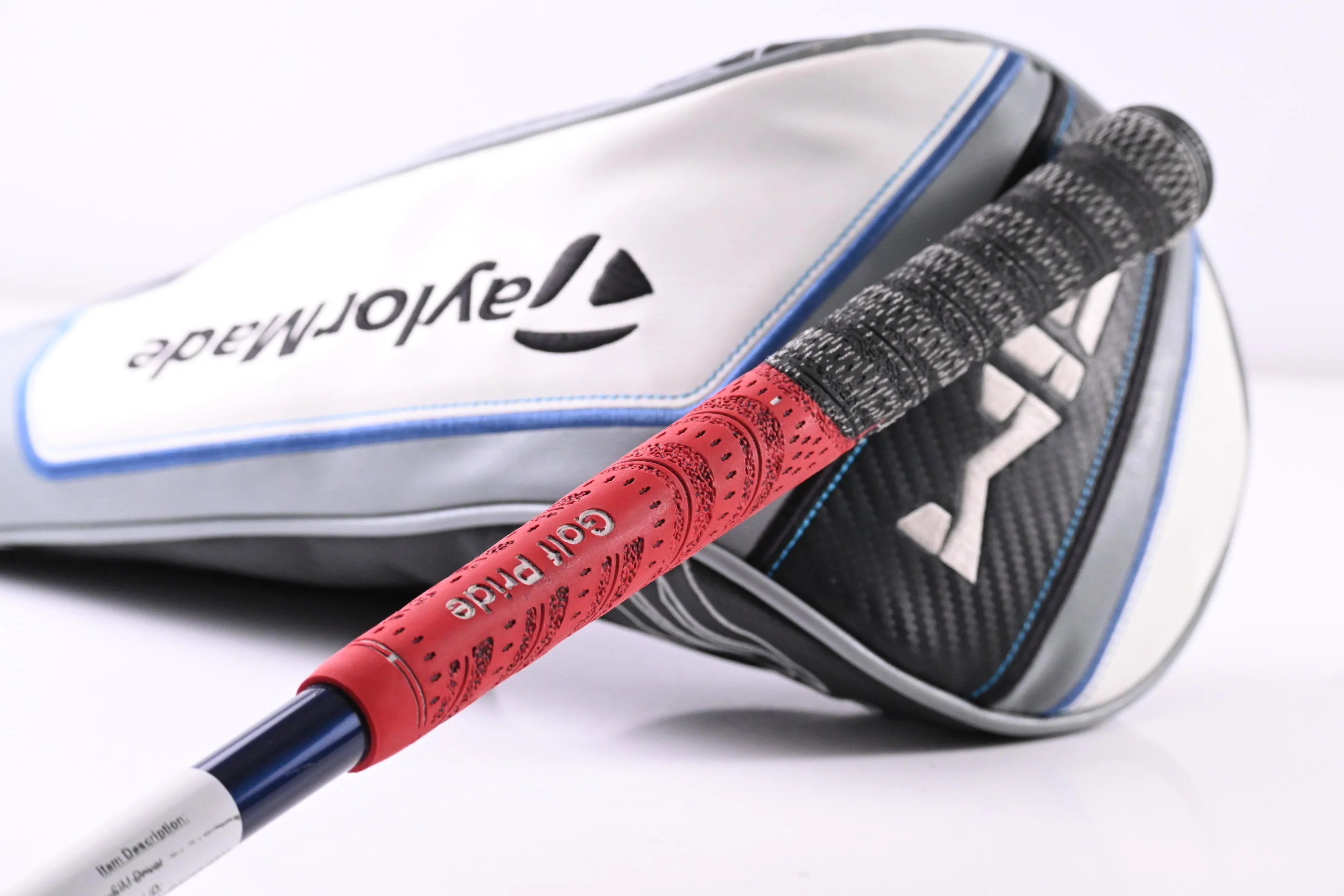 Taylormade SIM Driver / 10.5 Degree / Stiff Flex Fujikura Ventus Blue 6 Shaft - Image 8
