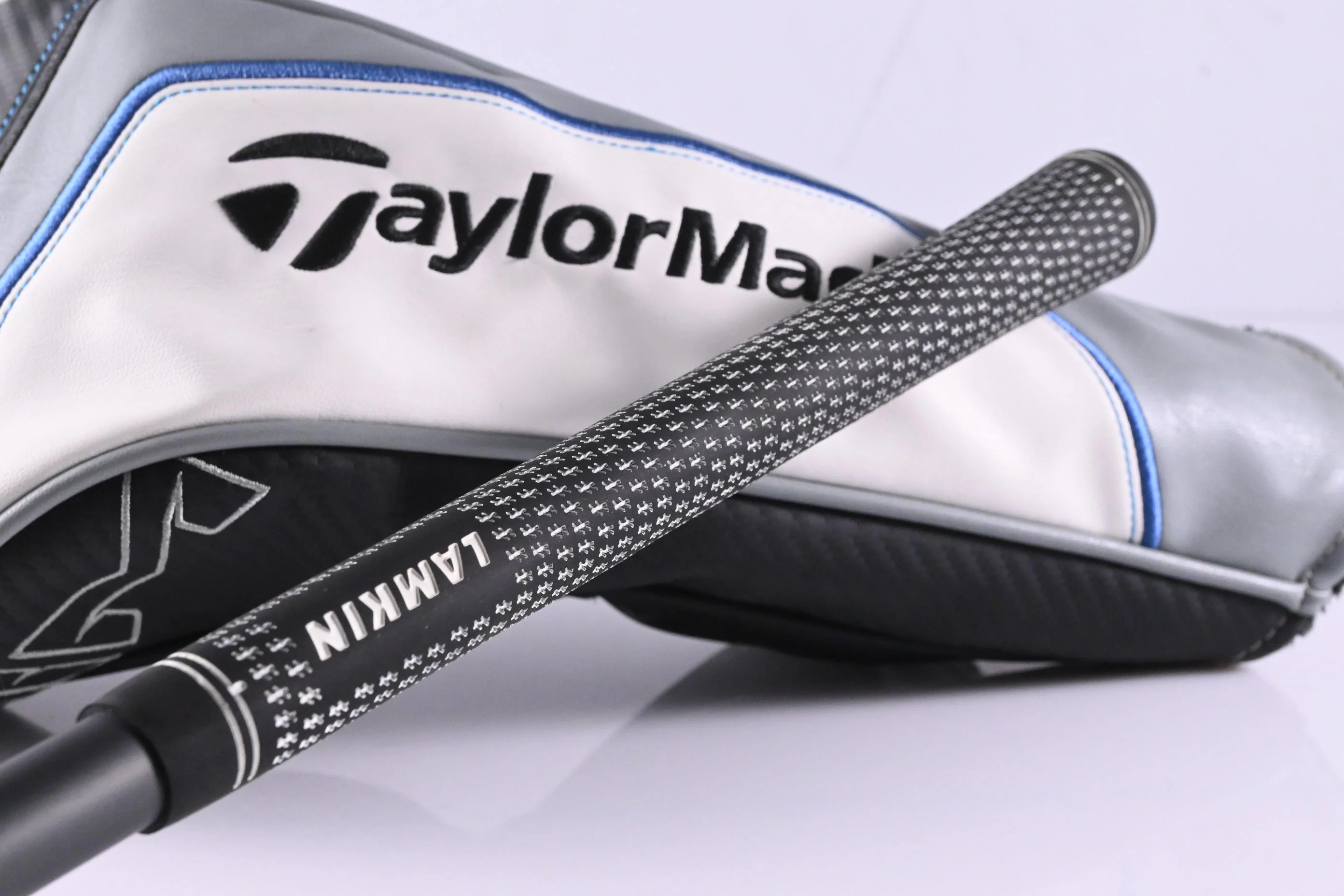 Taylormade SIM Driver / 9 Degree / X-Flex HZRDUS Smoke Black 60 Shaft - Image 8