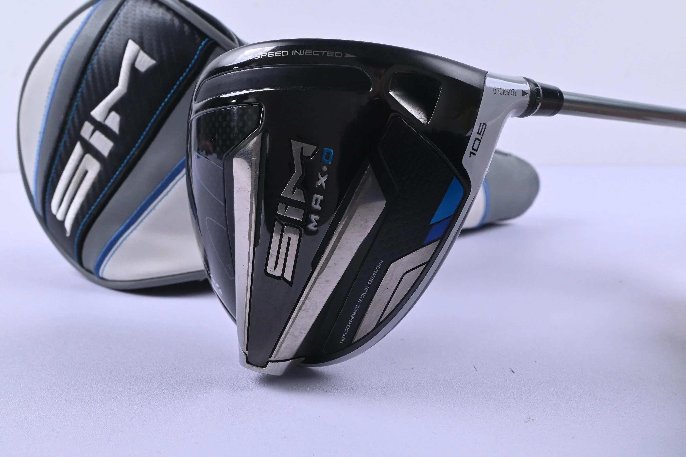 Taylormade SIM Max D Driver / 10.5 Degree / Ladies Flex UST Mamiya Helium - Image 2
