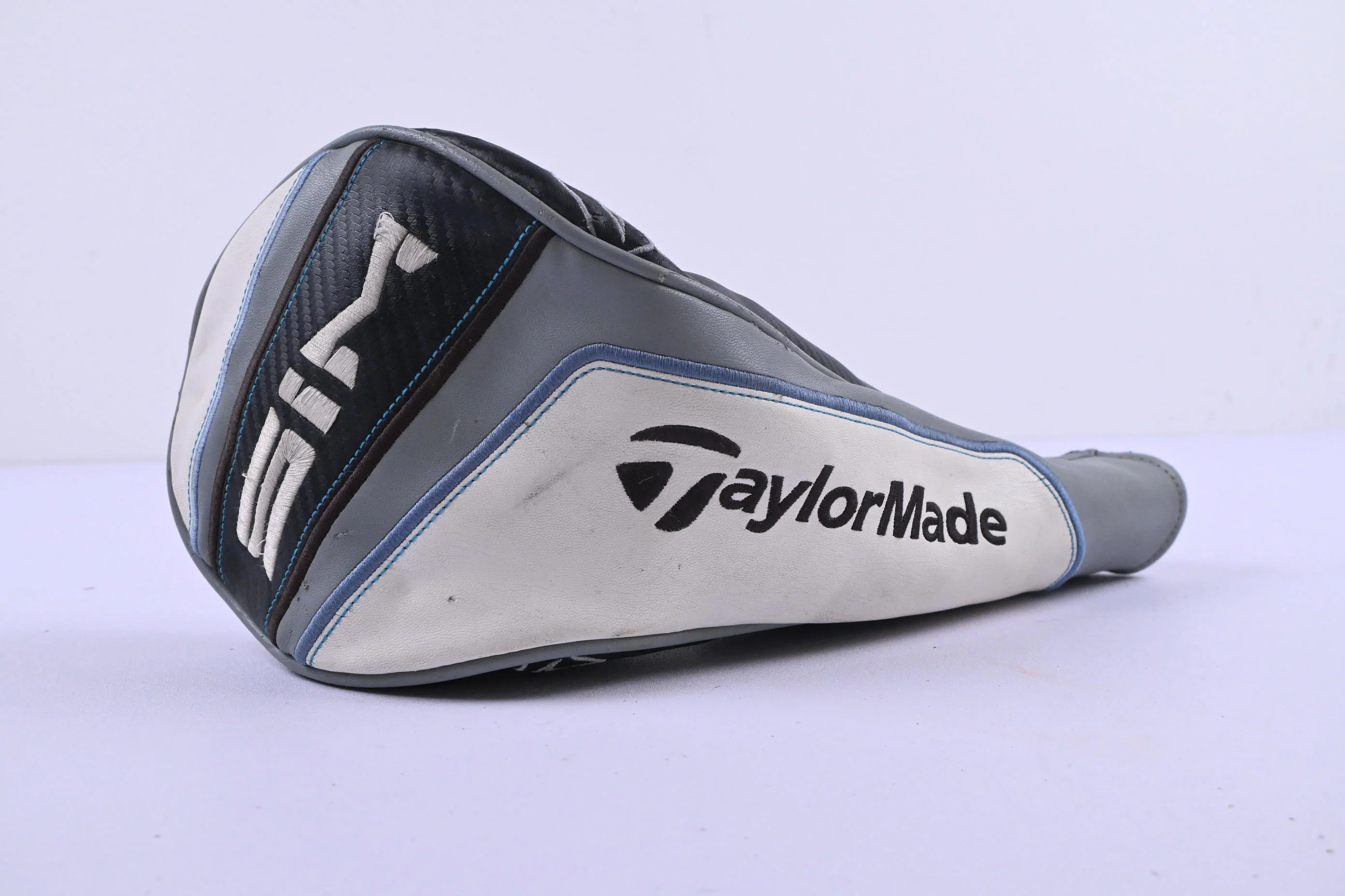 Taylormade SIM Max Driver / 10.5 Degree / Regular Flex Fujikura Ventus Red 5 - Image 9