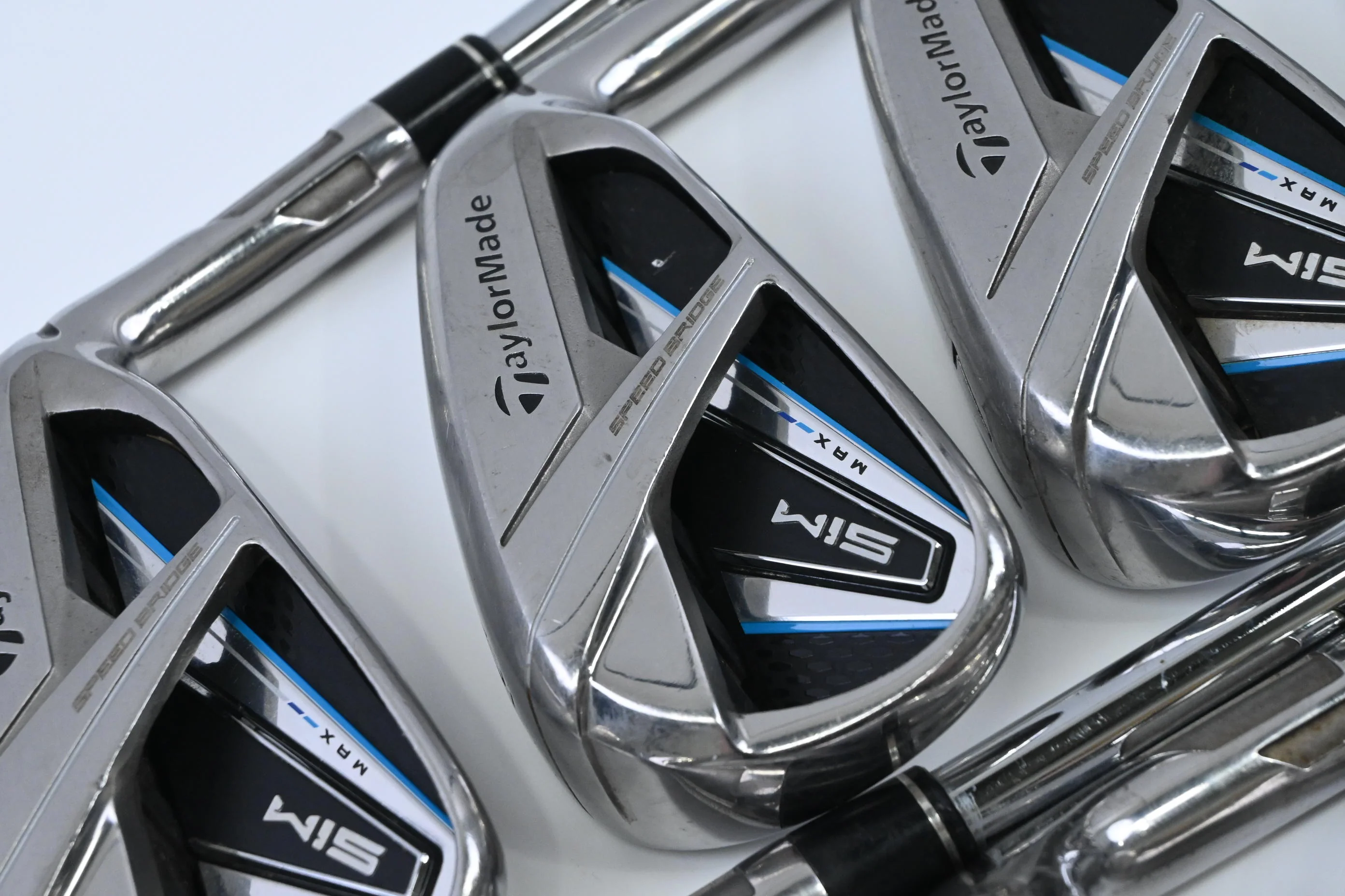 Taylormade SIM Max Irons / 5-PW+AW+SW / Stiff Flex KBS Max 85 Shafts