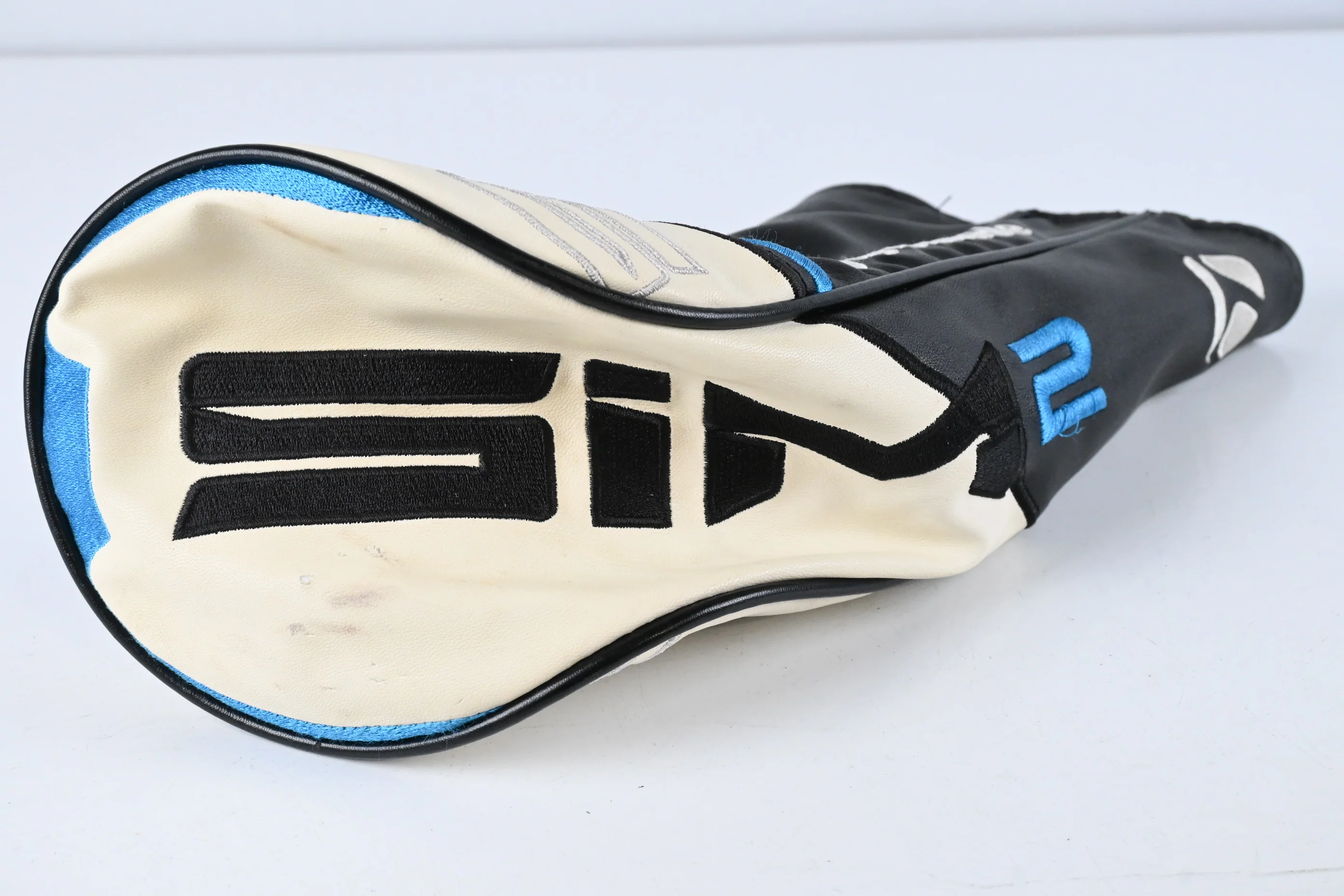 Taylormade SIM2 Driver / 8 Degree / Regular Flex Graphite Design MAD 59 Shaft - Image 9