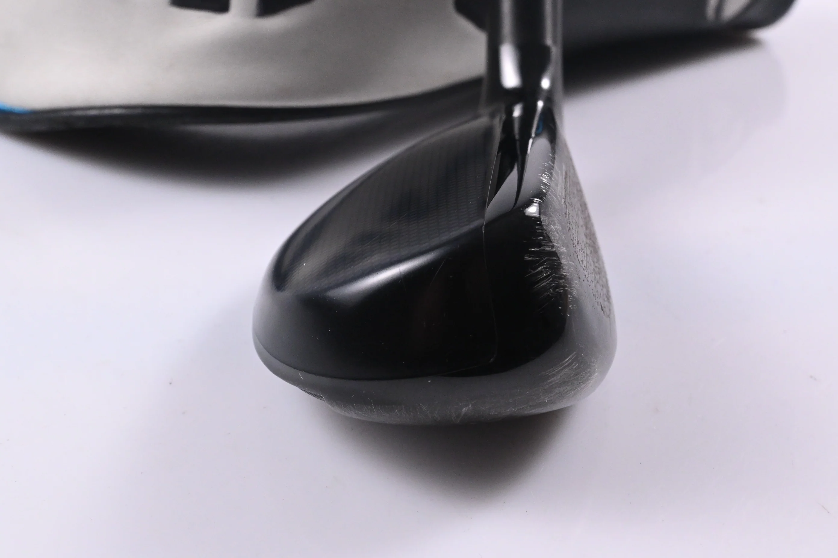 Taylormade SIM2 #3 Hybrid / 19.5 Degree / Stiff Flex Ventus Blue 7 Shaft - Image 3