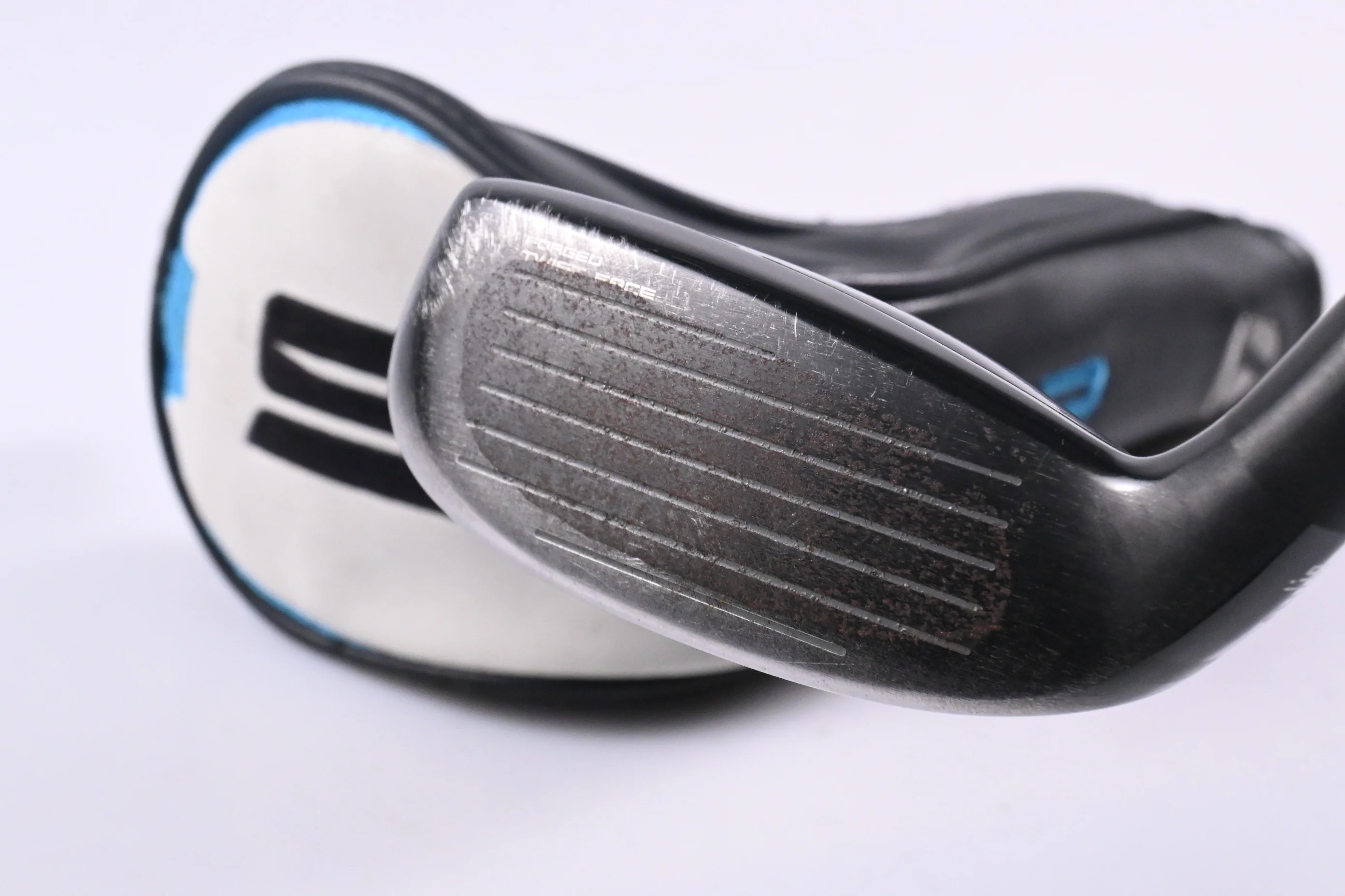 Taylormade SIM2 #3 Hybrid / 19.5 Degree / Stiff Flex Ventus Blue 7 Shaft - Image 4