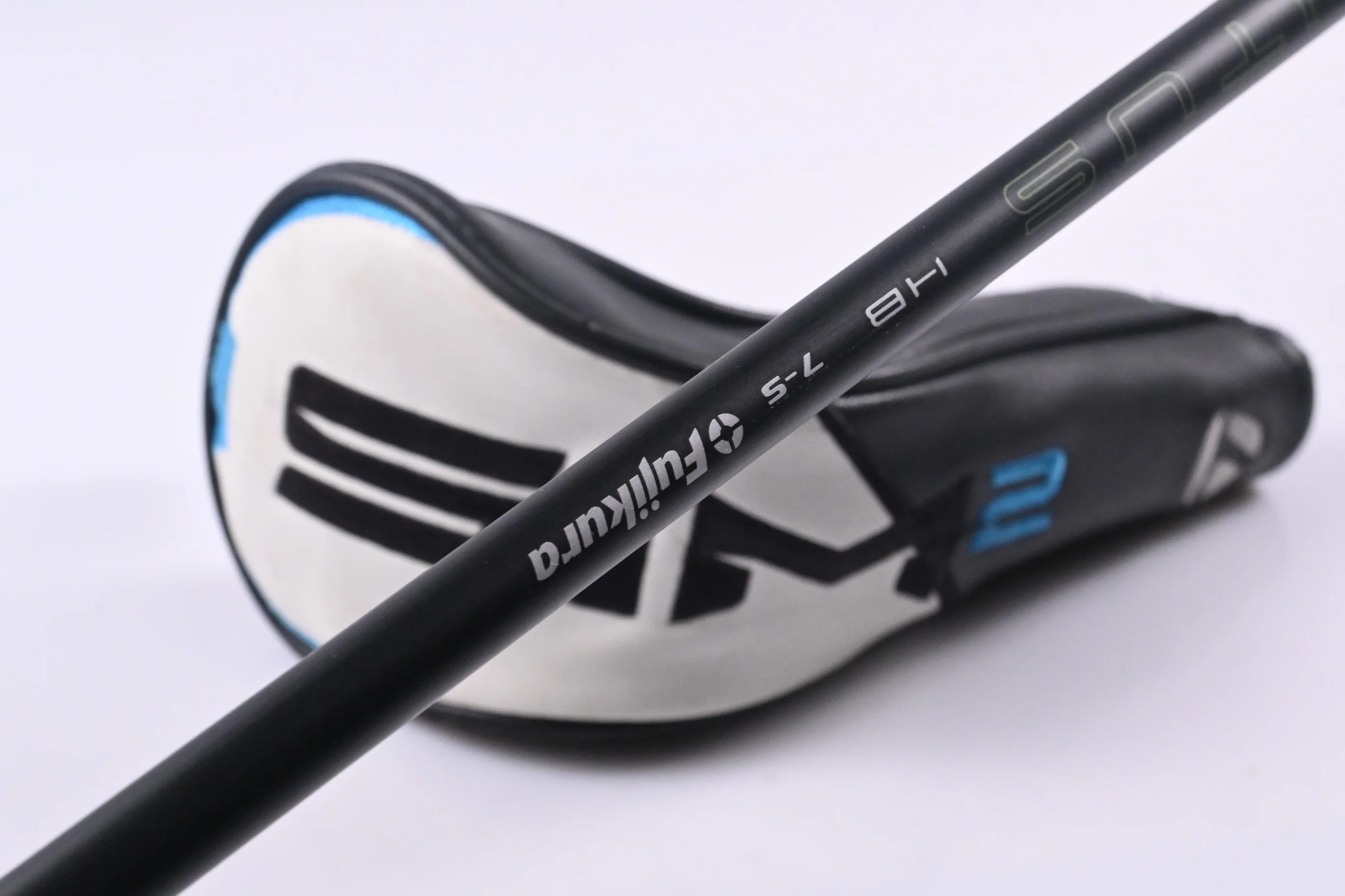 Taylormade SIM2 #3 Hybrid / 19.5 Degree / Stiff Flex Ventus Blue 7 Shaft - Image 6