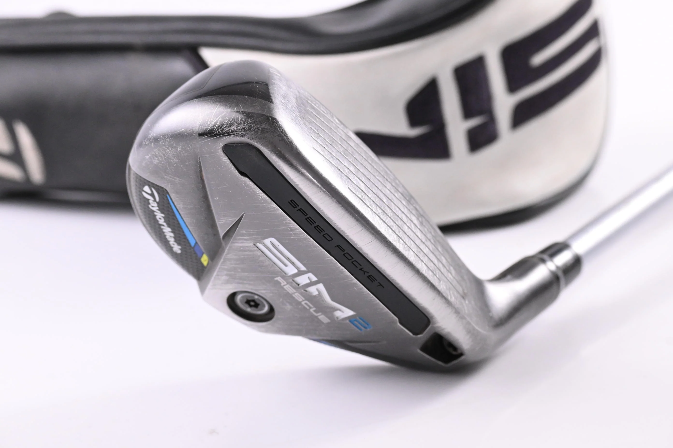 Taylormade SIM2 #4 Hybrid / 22 Degree / Senior Flex Fujikura Vista Pro 50 Shaft