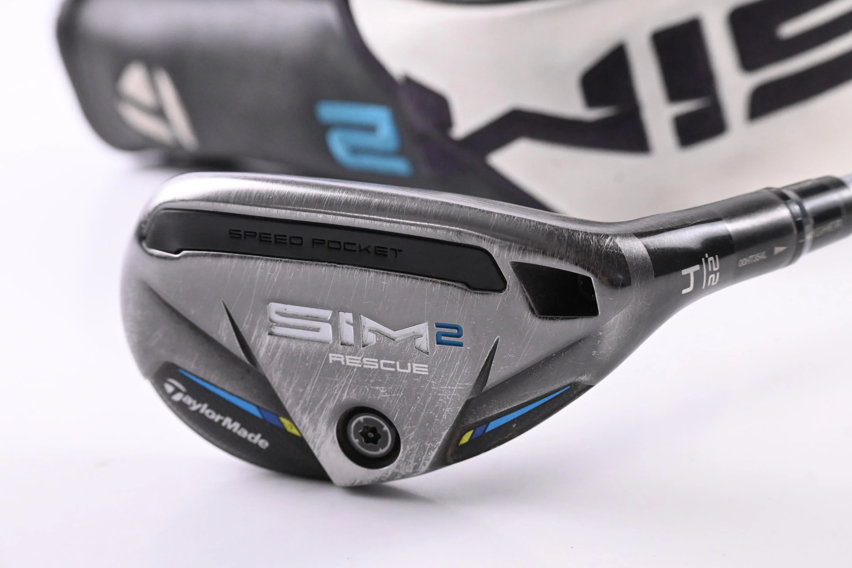 Taylormade SIM2 #4 Hybrid / 22 Degree / Senior Flex Fujikura Vista Pro 50 Shaft - Image 2