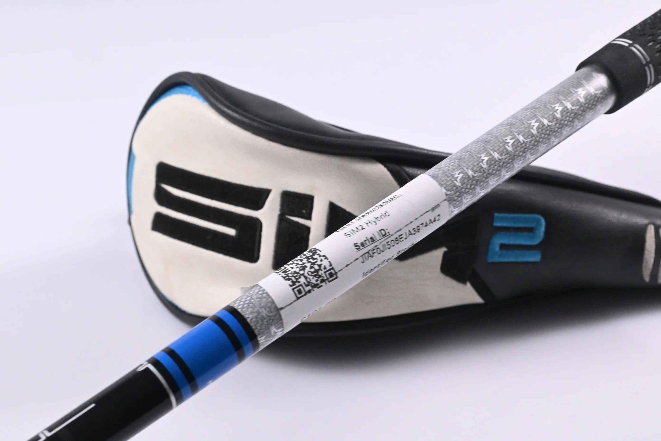 Taylormade SIM2 #3 Hybrid / 19.5 Degree / Stiff Flex Tensei AV Blue 80 HY Shaft - Image 7