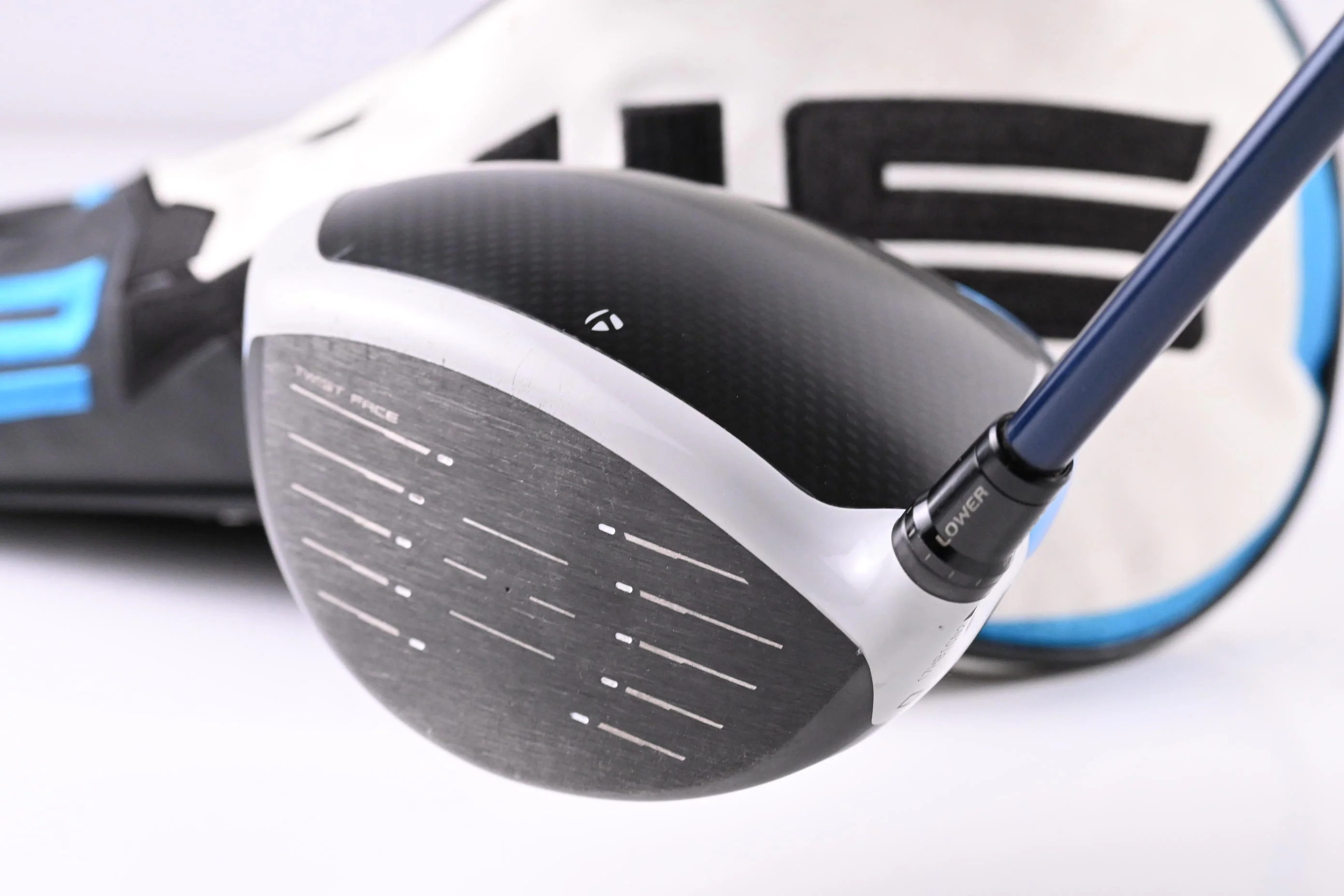 Taylormade SIM2 Max Driver / 9 Degree / Stiff Flex Fujikura Ventus Blue 5 Shaft - Image 4
