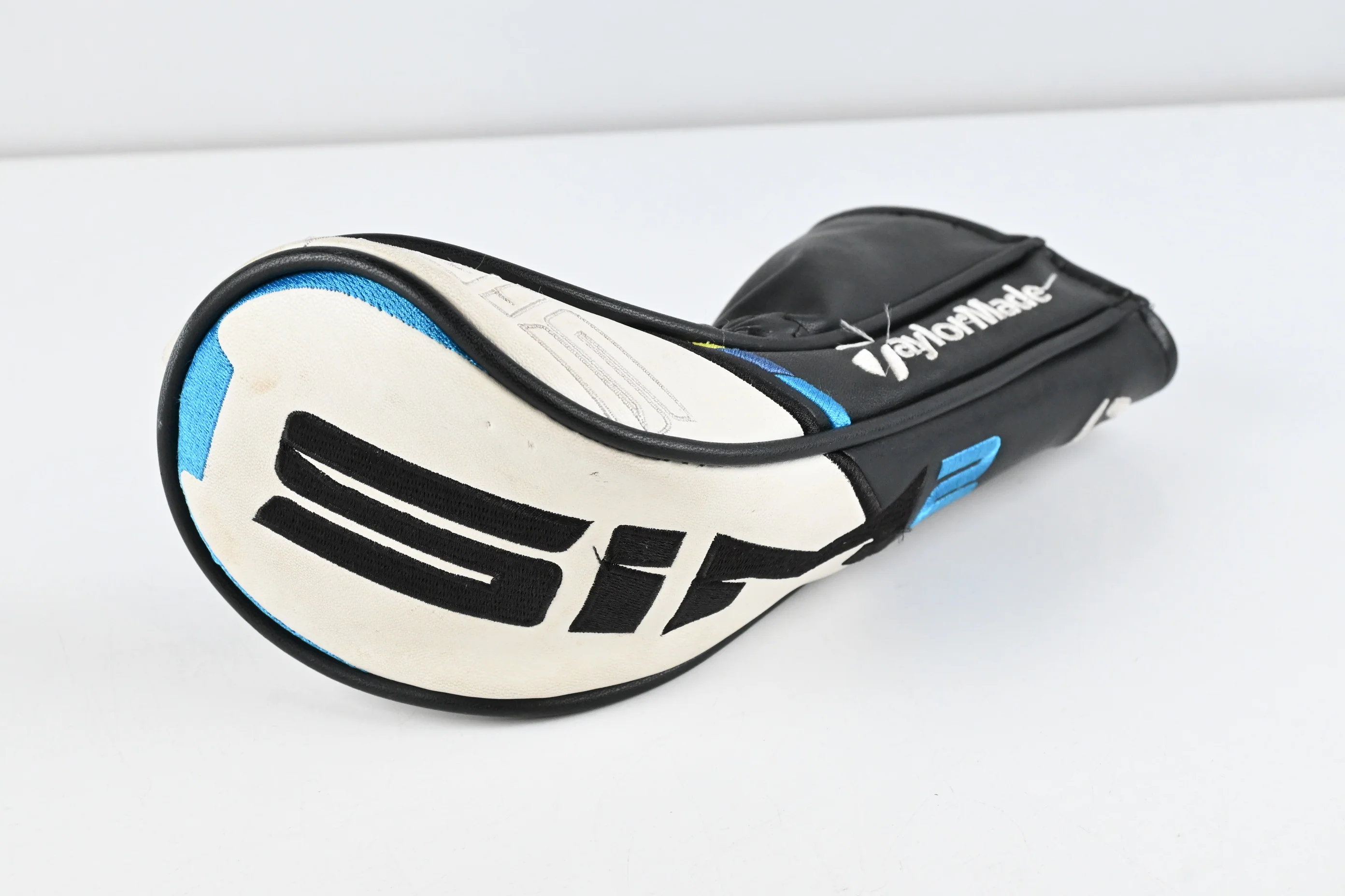Taylormade SIM2 Max #3 Wood / 15 Degree / Stiff Flex Fujikura Ventus Blue 6 Shaft - Image 9