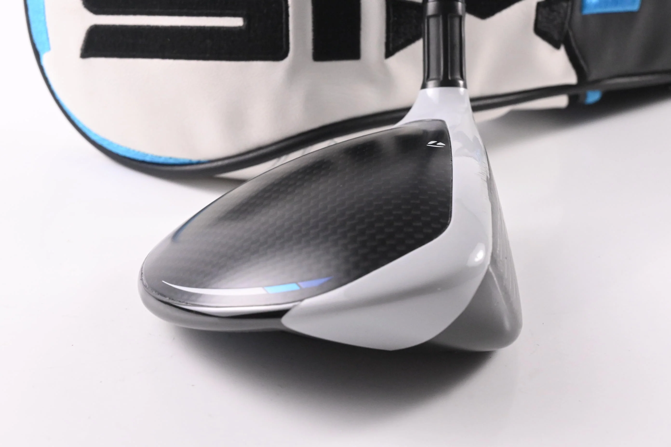 Taylormade SIM2 Max #3 Wood / 15 Degree / Regular Flex Ventus Blue 5 Shaft - Image 3