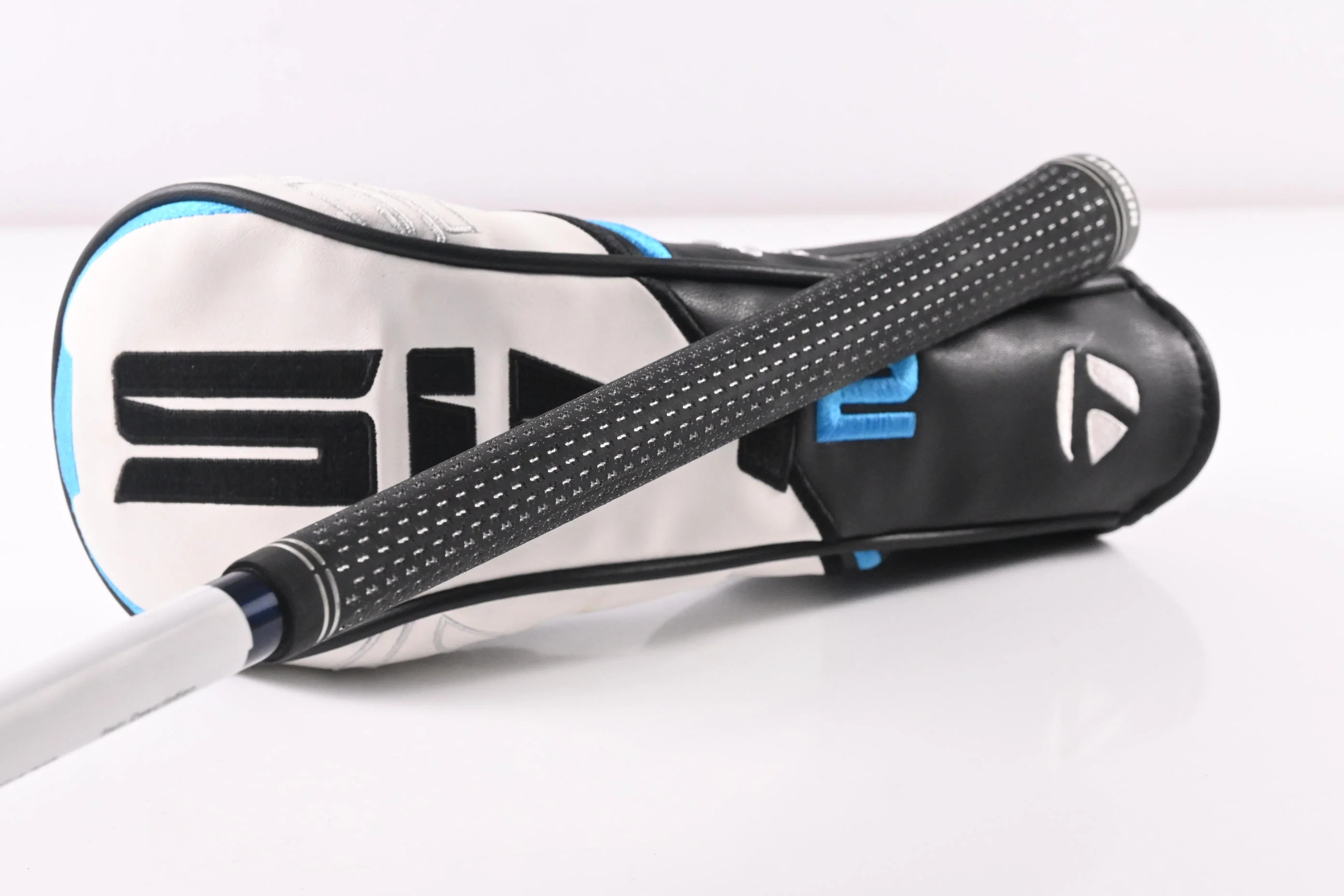 Taylormade SIM2 Max #3 Wood / 15 Degree / Regular Flex Ventus Blue 5 Shaft - Image 8