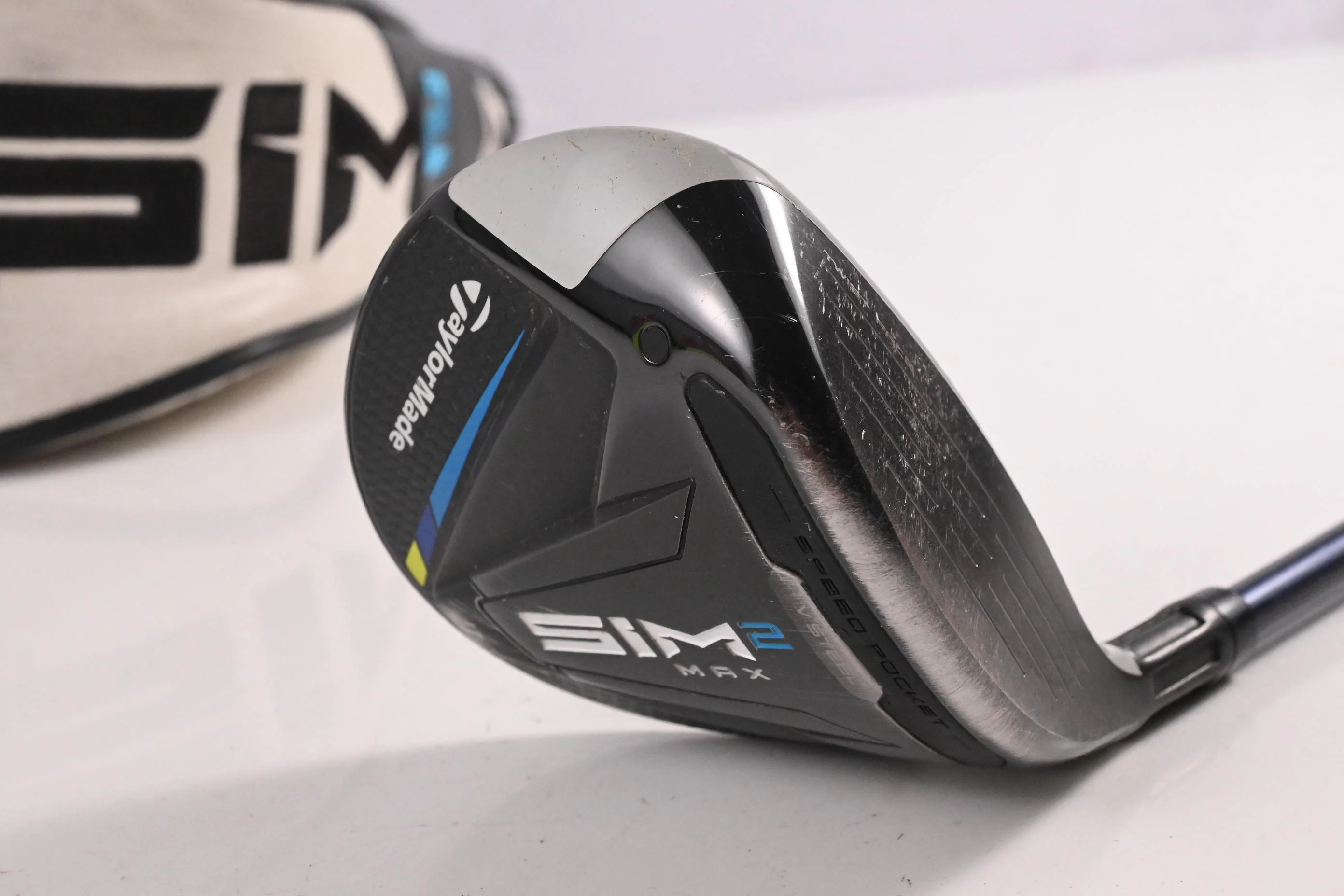 Taylormade SIM2 Max #5 Wood / 18 Degree / Regular Flex Fujikura Ventus Blue 5