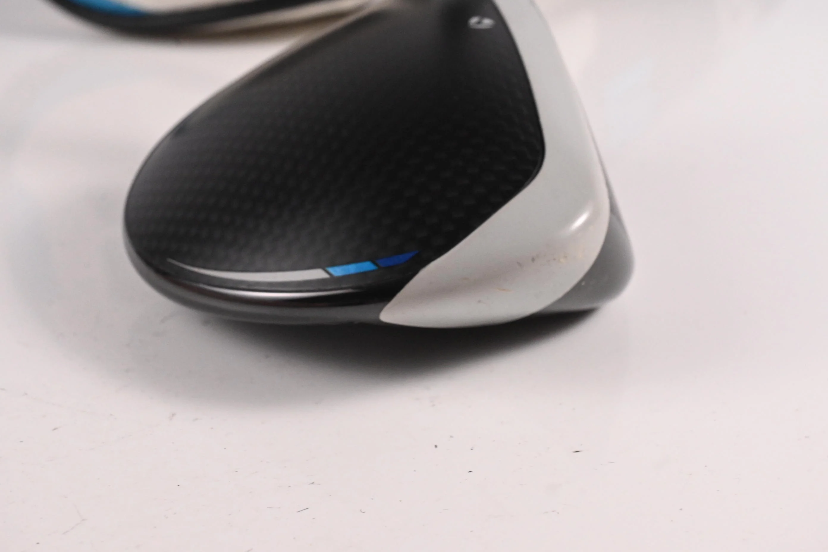 Taylormade SIM2 Max #5 Wood / 18 Degree / Regular Flex Fujikura Ventus Blue 5 - Image 3
