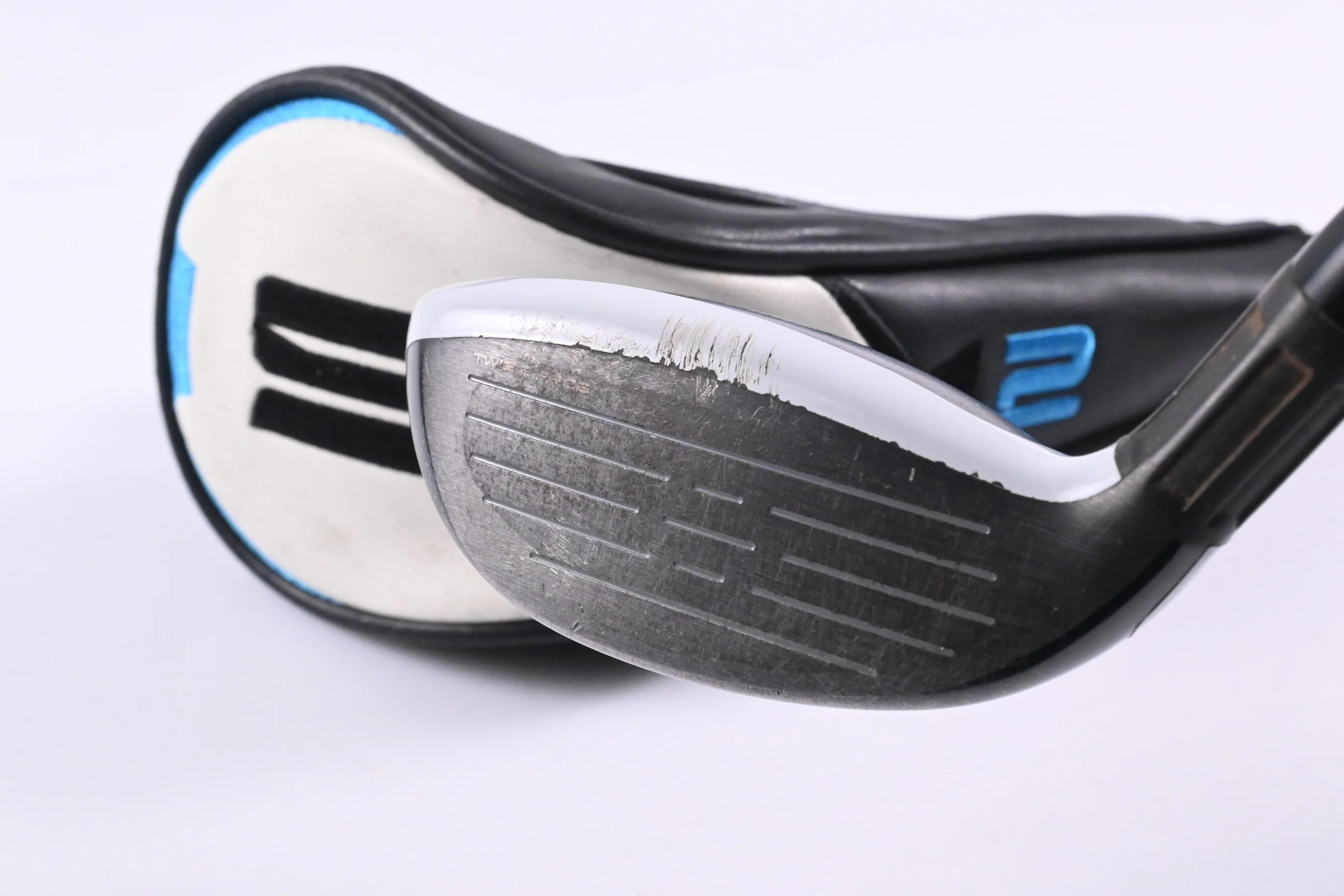 Taylormade SIM2 Max #3 Hybrid / 19 Degree / Stiff Flex Fujikura Ventus Blue 7 - Image 4