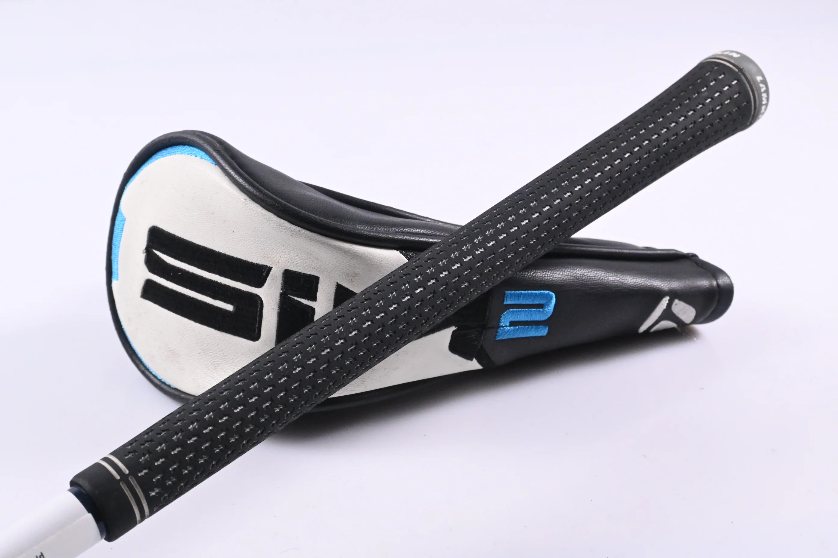 Taylormade SIM2 Max #3 Hybrid / 19 Degree / Stiff Flex Fujikura Ventus Blue 7 - Image 8