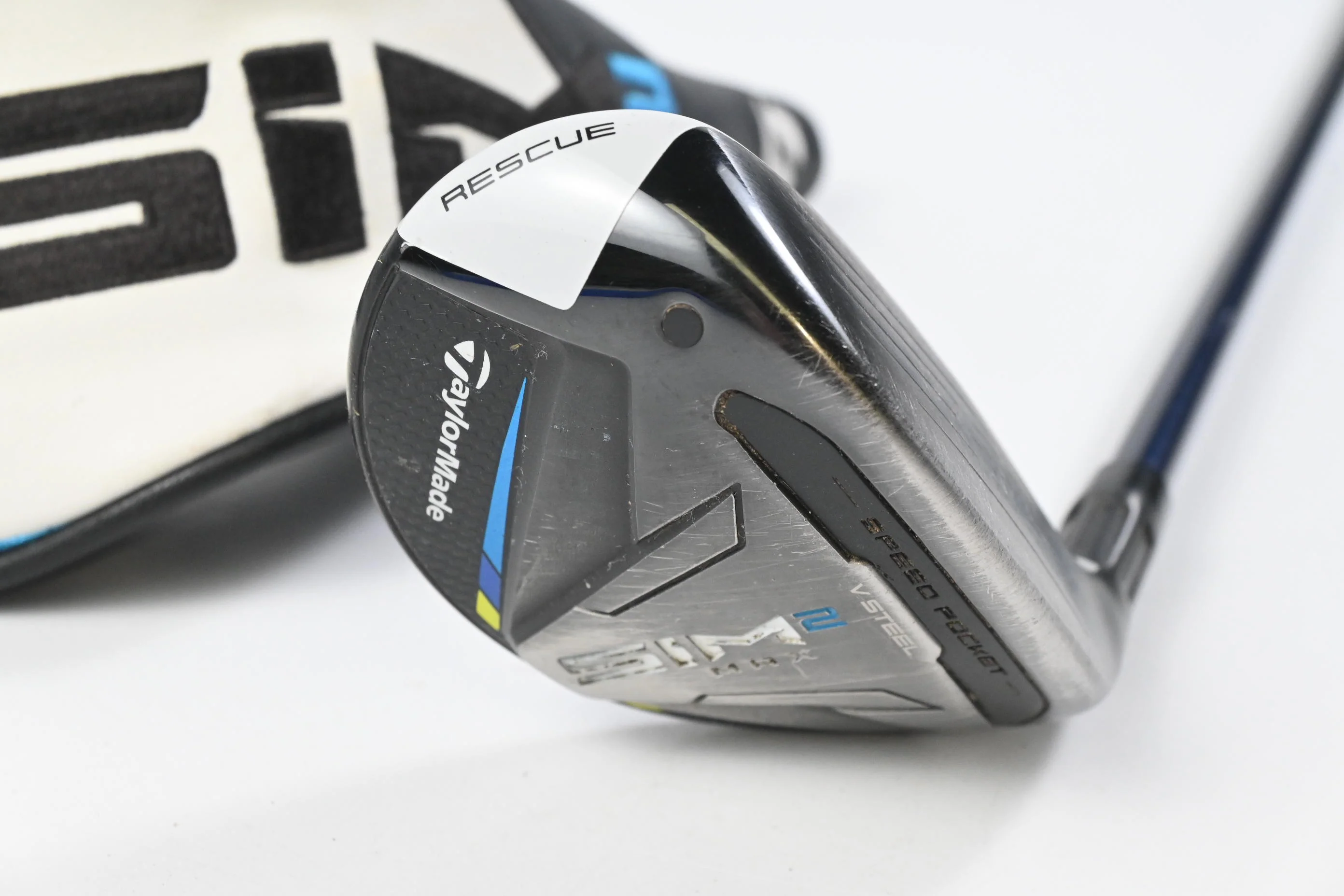 Taylormade SIM2 Max #3 Hybrid / 19 Degree / Stiff Flex Fujikura Ventus Blue 7