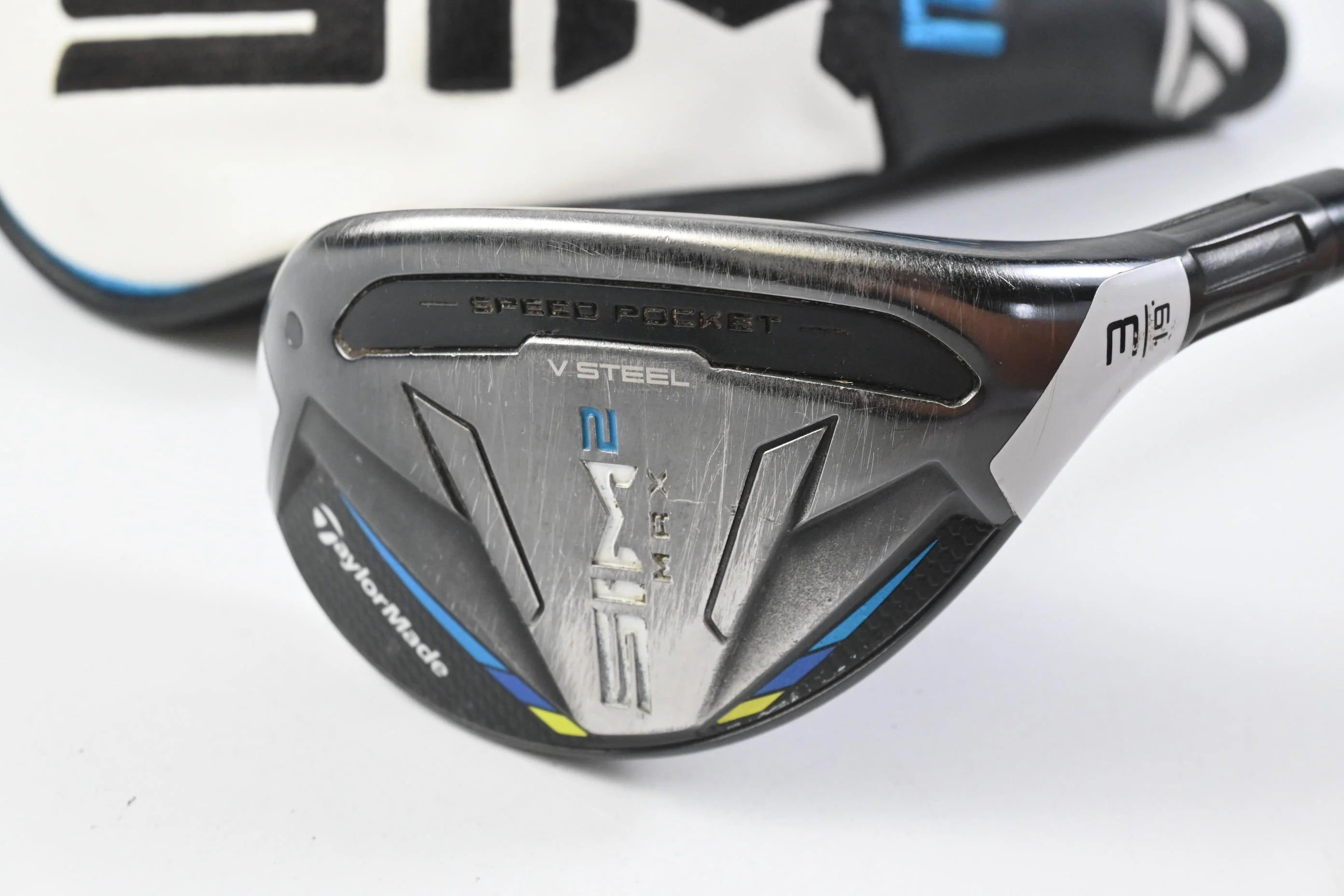 Taylormade SIM2 Max #3 Hybrid / 19 Degree / Stiff Flex Fujikura Ventus Blue 7 - Image 2