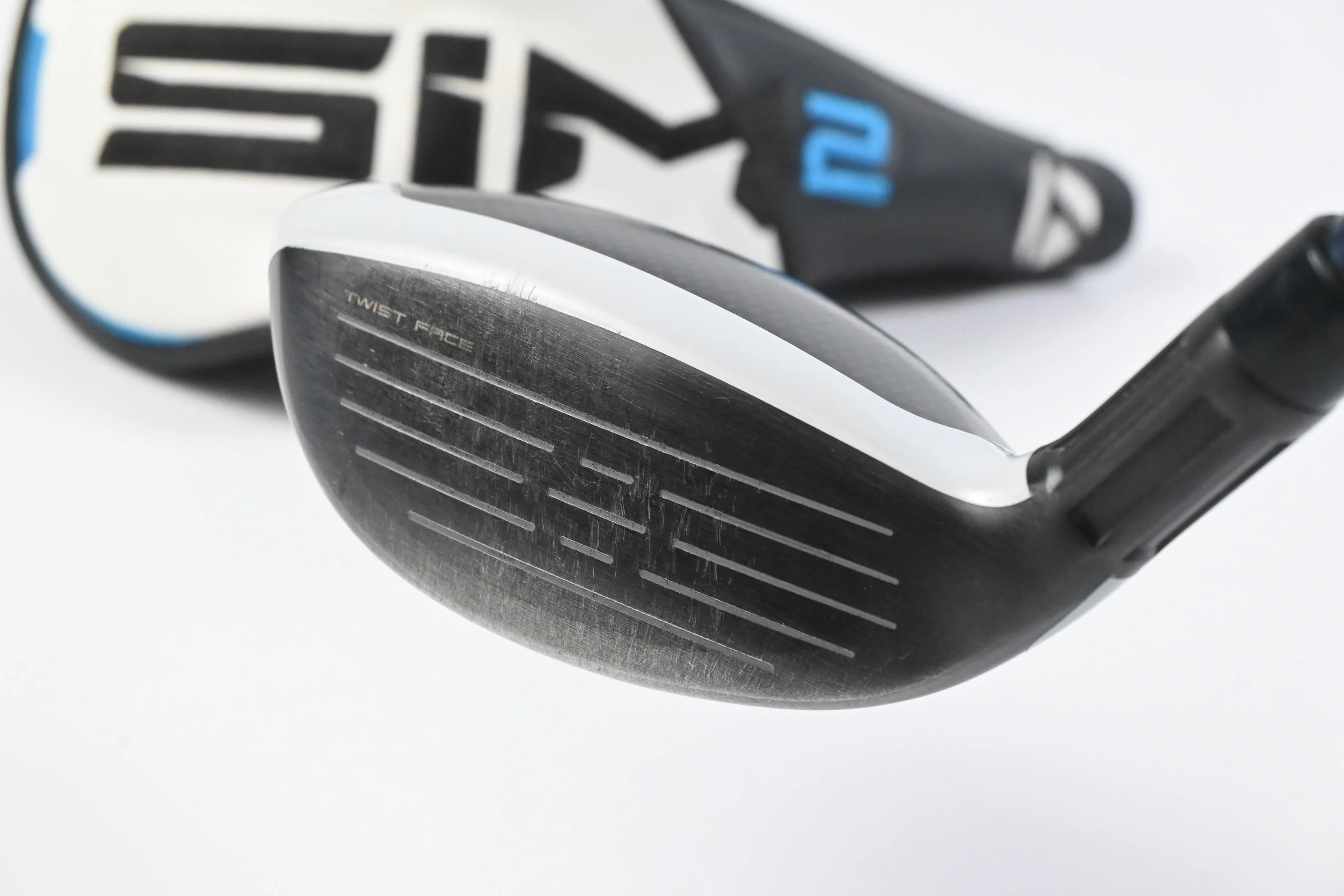 Taylormade SIM2 Max #3 Hybrid / 19 Degree / Stiff Flex Fujikura Ventus Blue 7 - Image 4