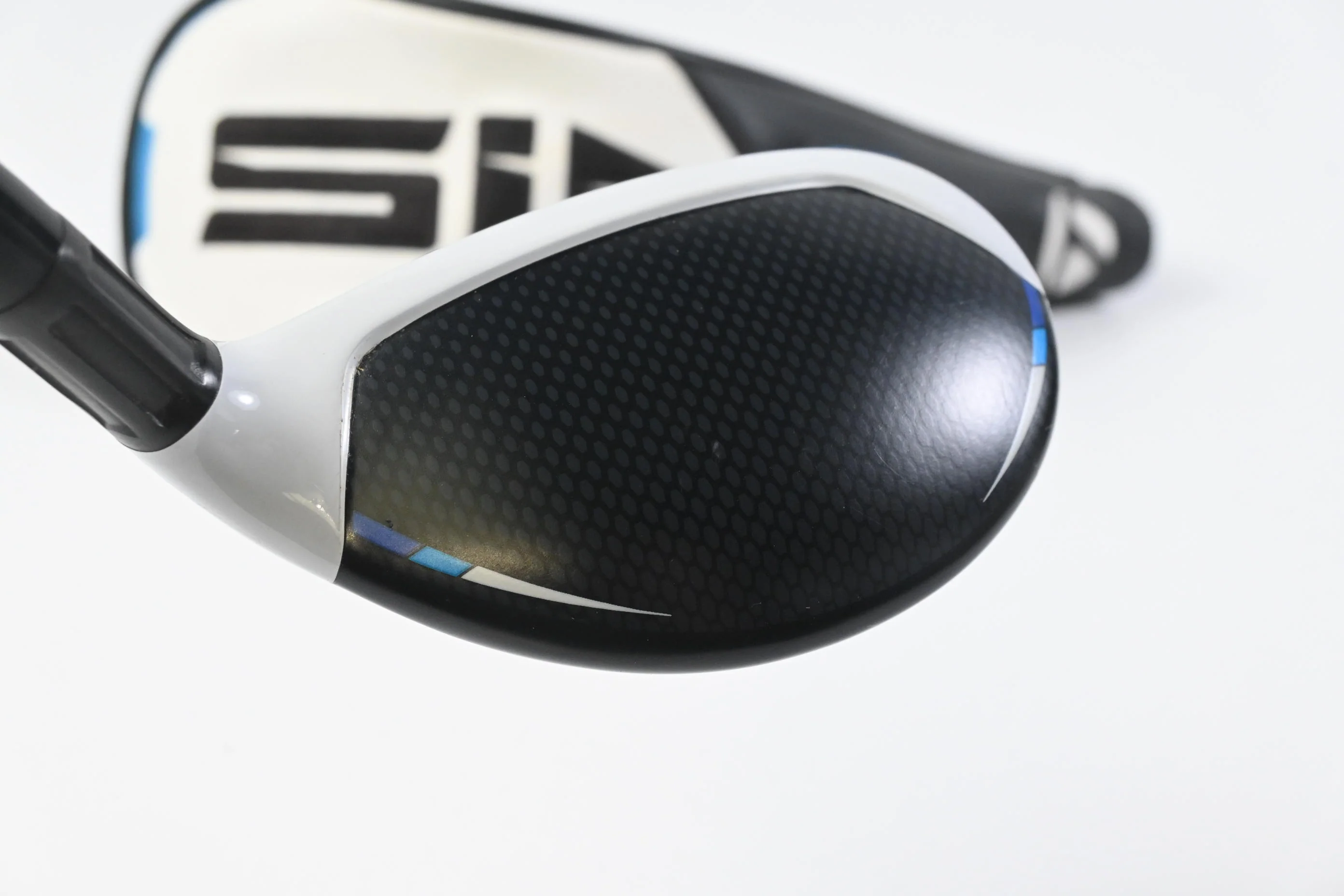 Taylormade SIM2 Max #3 Hybrid / 19 Degree / Stiff Flex Fujikura Ventus Blue 7 - Image 5