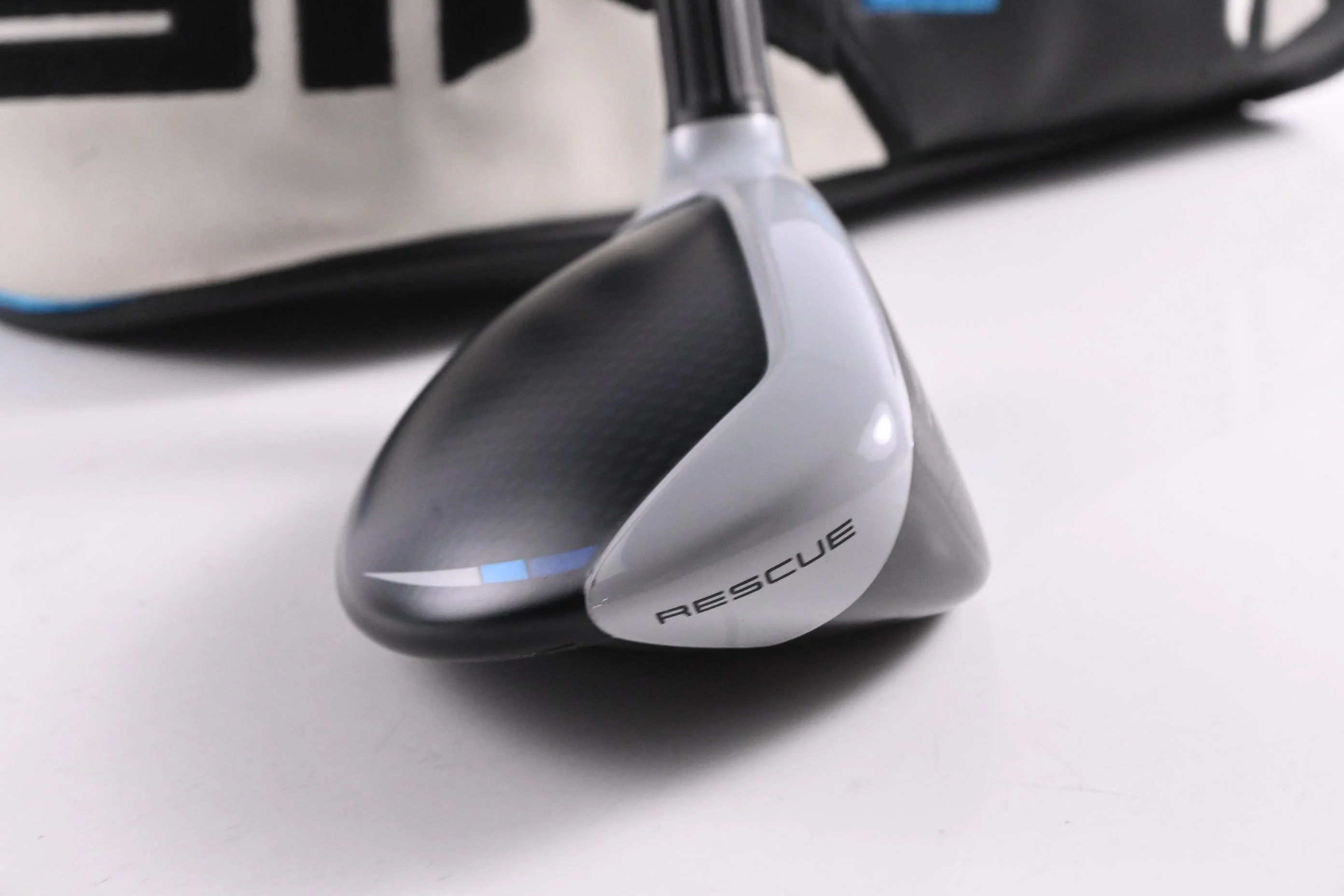 Taylormade SIM2 Max #3 Hybrid / 19 Degree / Regular Flex Ventus Blue 6 Shaft - Image 3