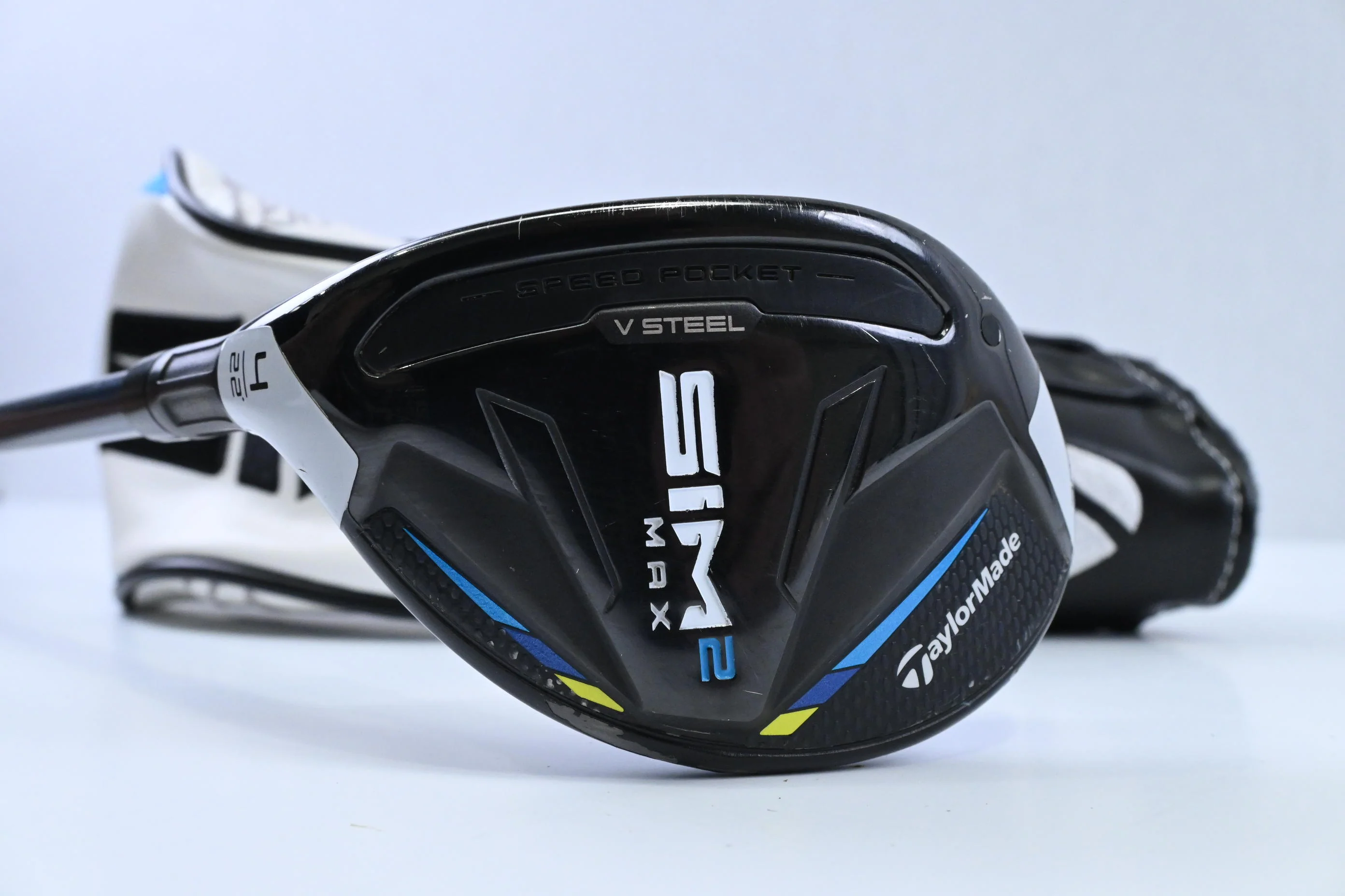 Left Hand Taylormade SIM2 Max #4 Hybrid / 22 Degree / Regular Flex Ventus Blue 6 - Image 2
