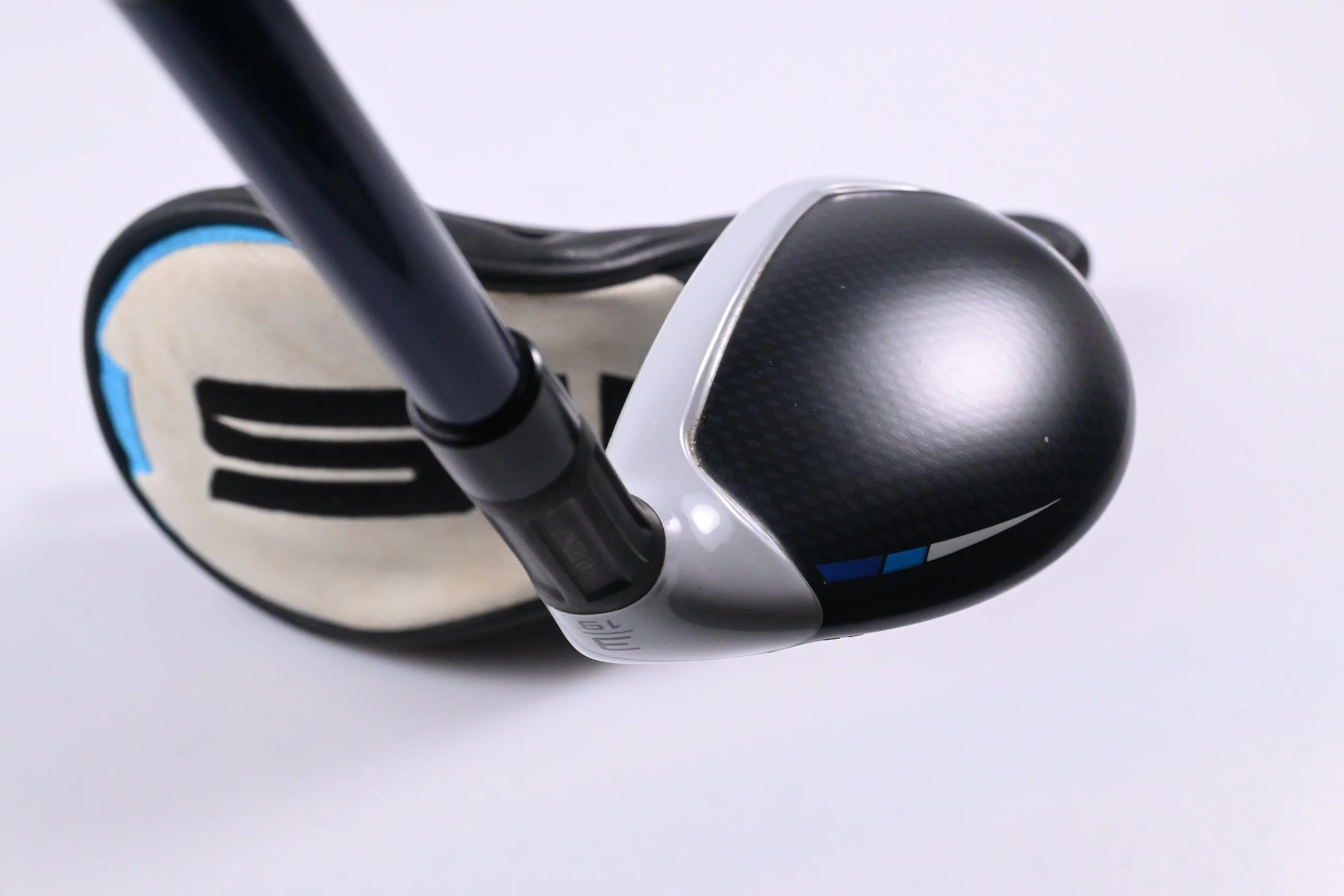 Taylormade SIM2 Max #3 Hybrid / 19 Degree / Regular Flex Ventus Blue 6 Shaft - Image 5