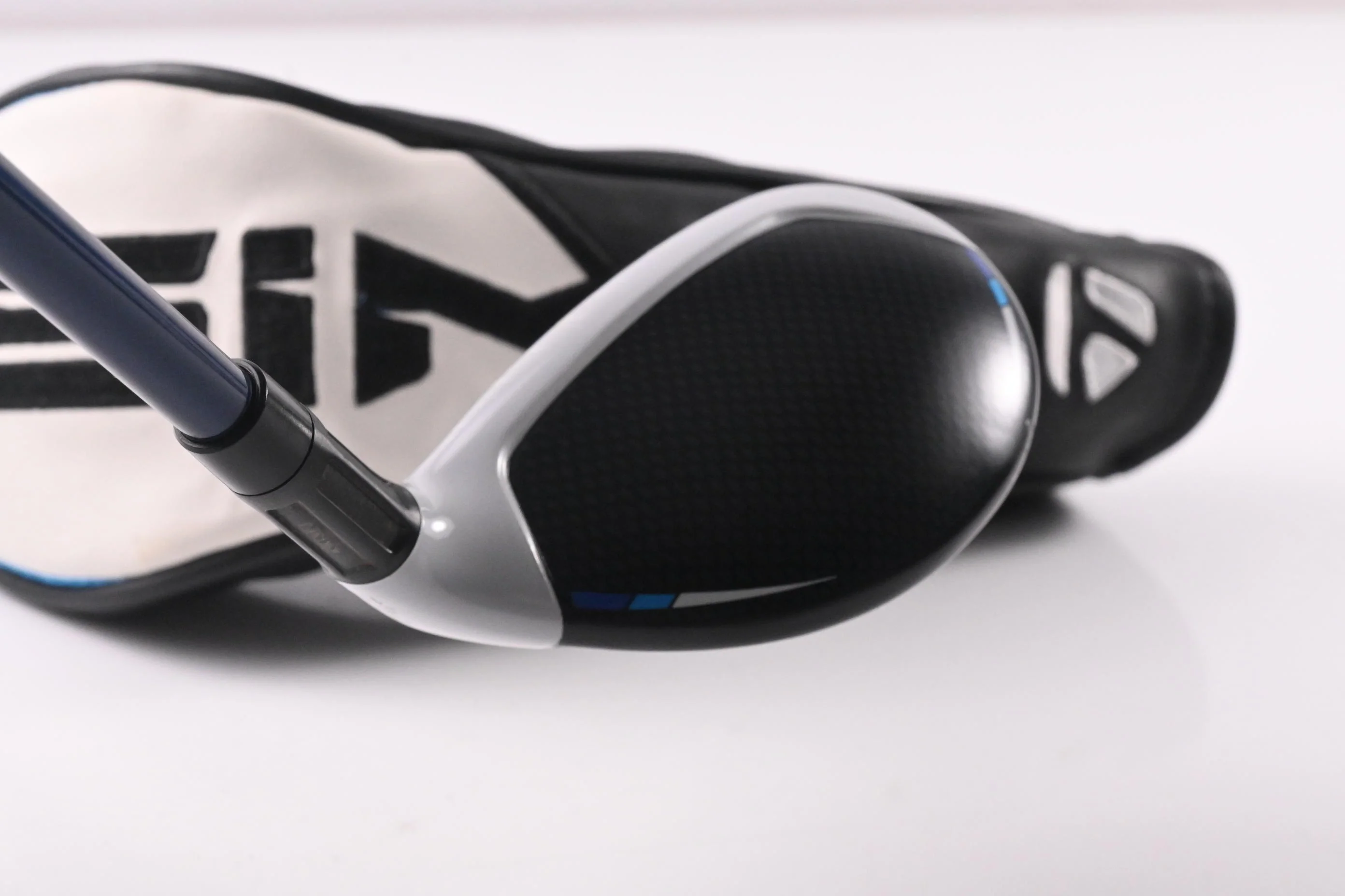 Taylormade SIM2 Max #3 Hybrid / 19 Degree / Stiff Flex Fujikura Ventus Blue 7 - Image 5